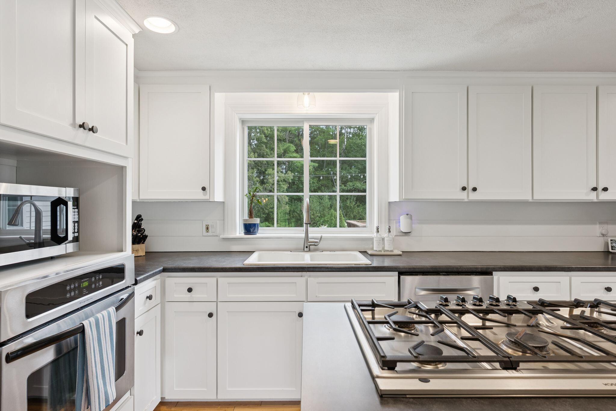 2 Winsome Lea Road