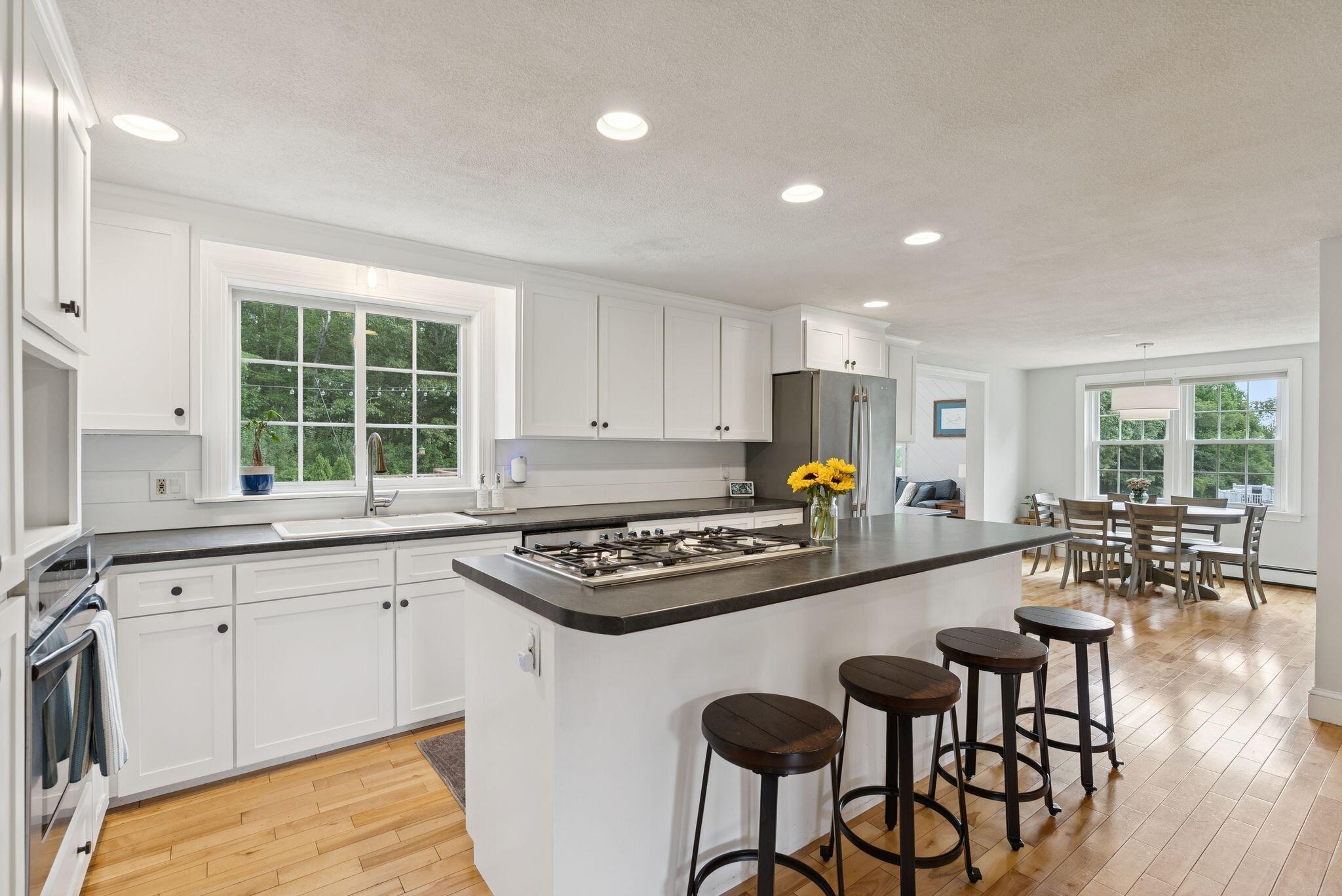 2 Winsome Lea Road