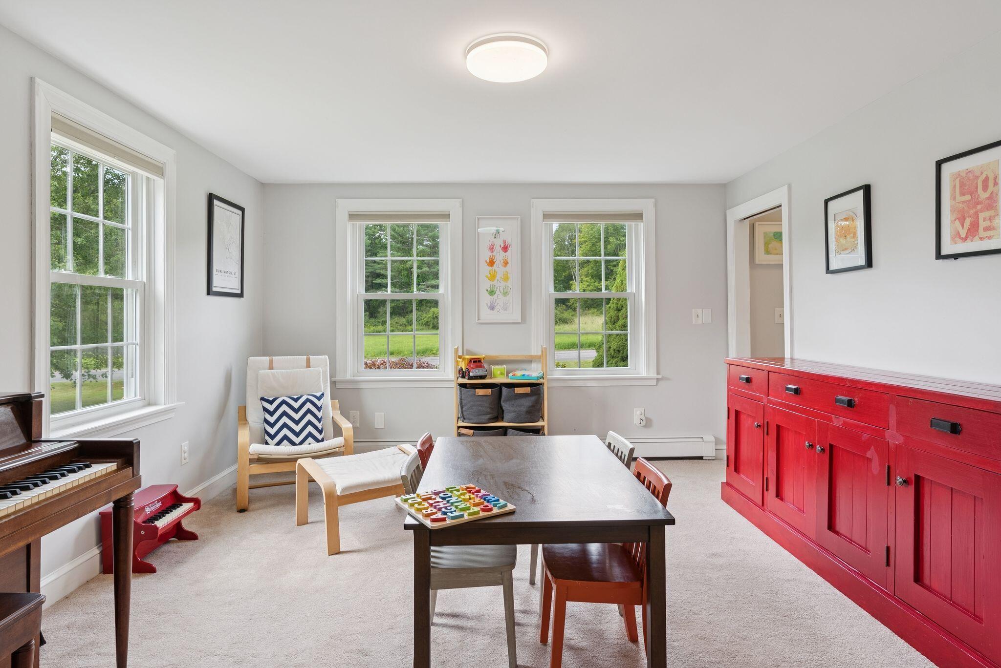 2 Winsome Lea Road