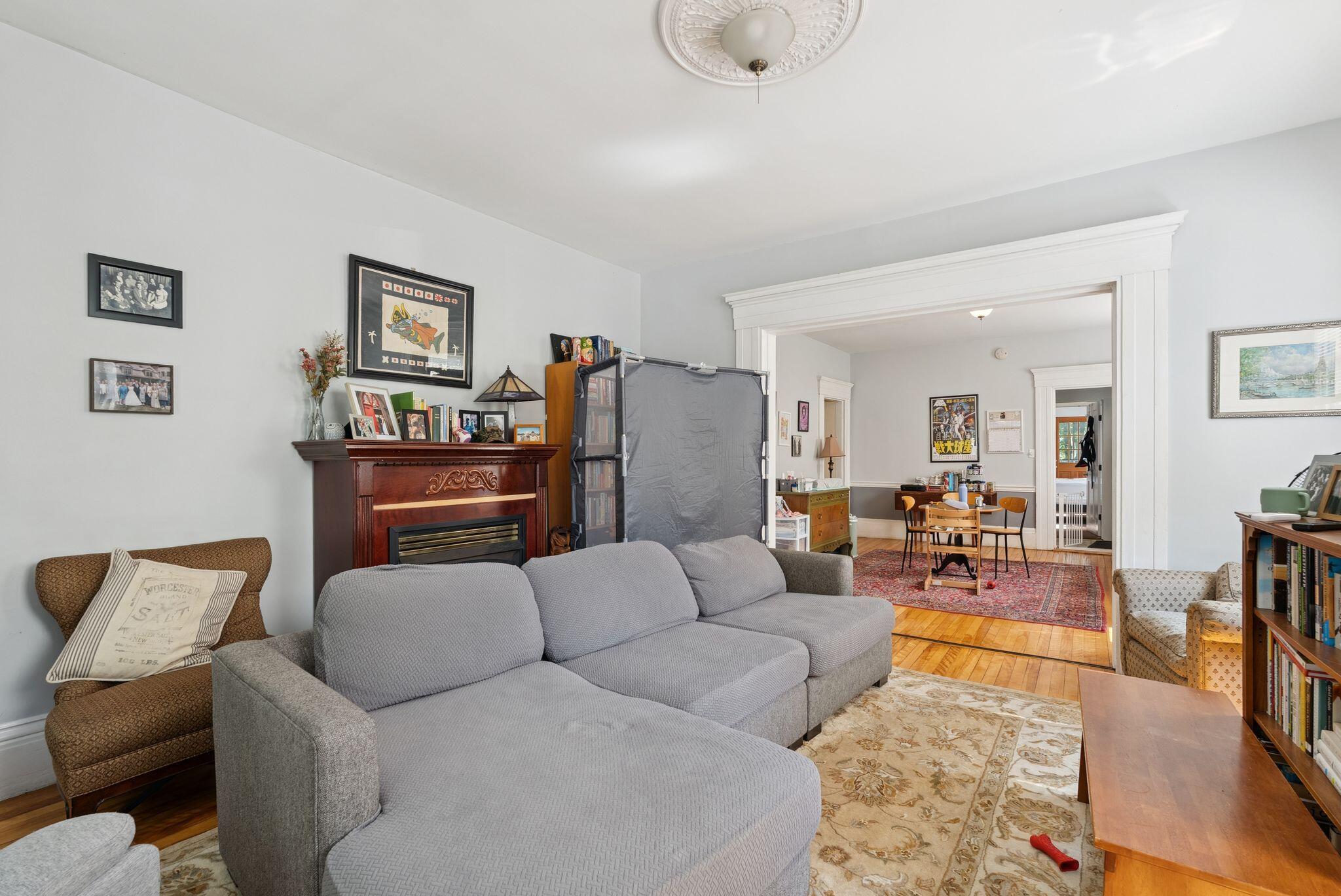 92 Pleasant Street