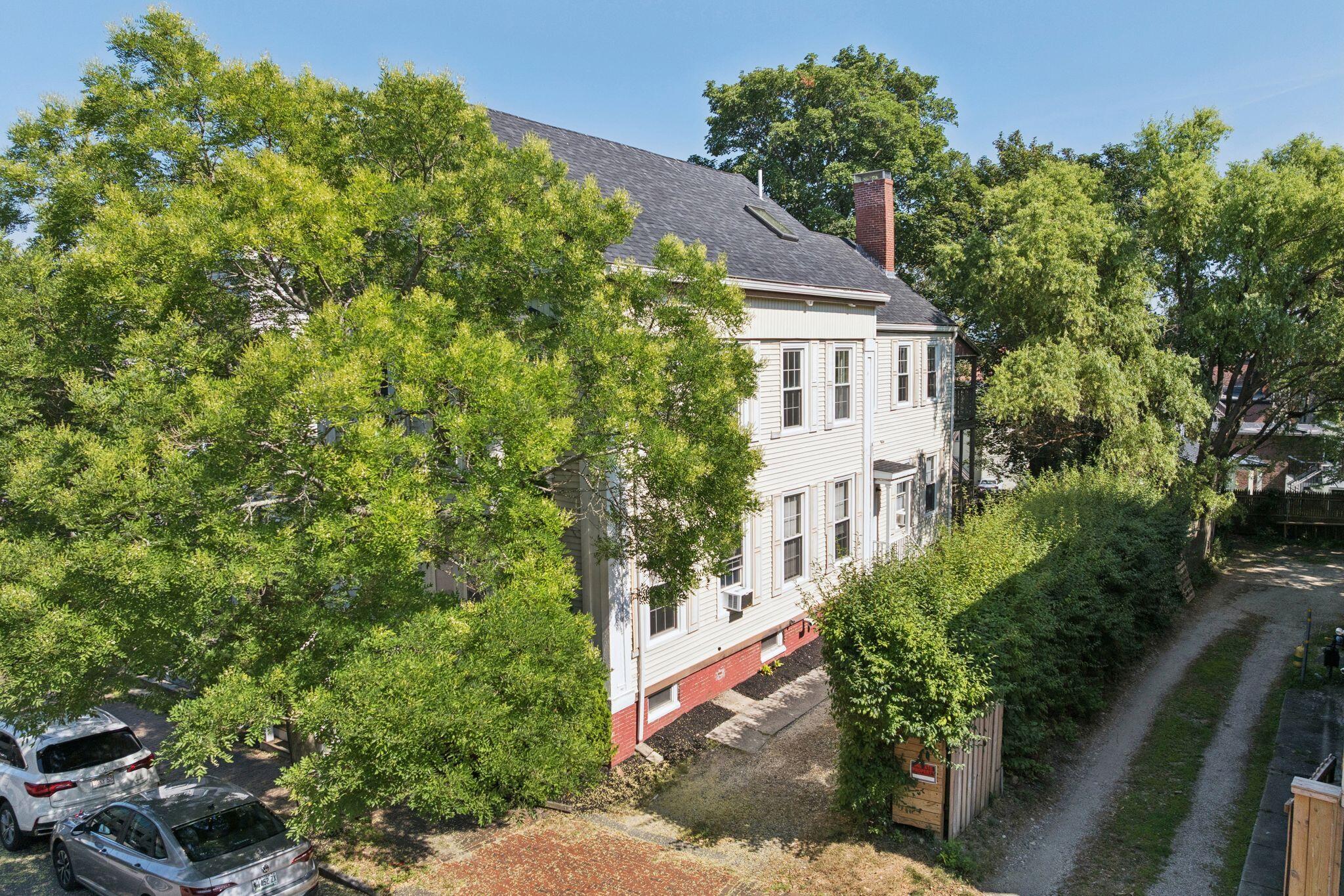 92 Pleasant Street