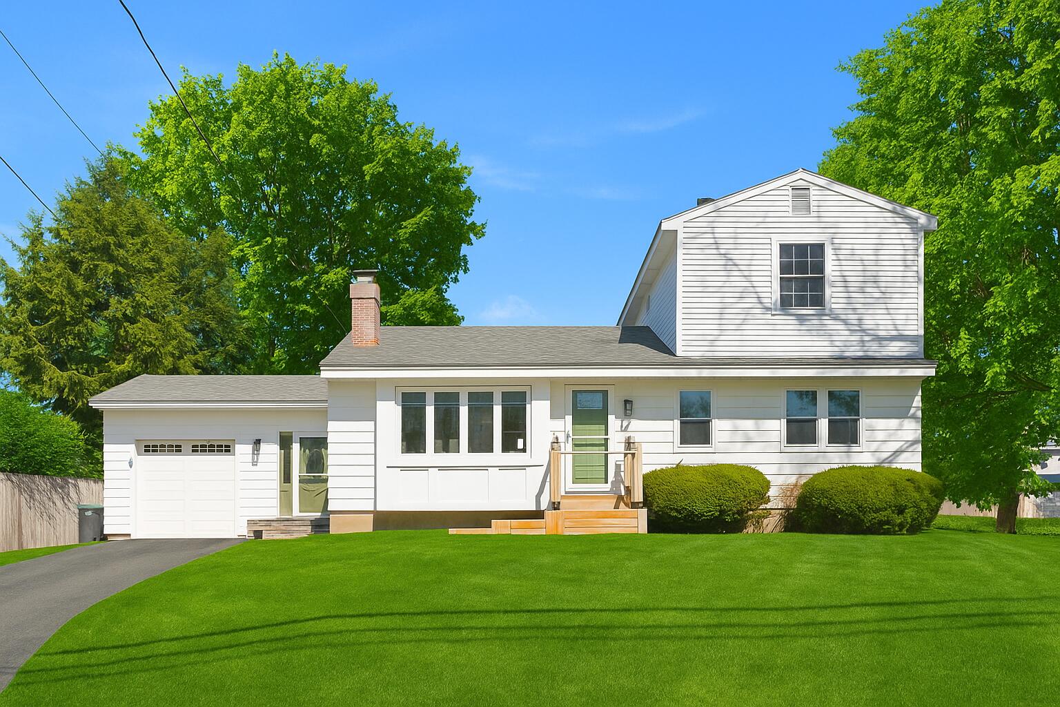 73 Maple Avenue