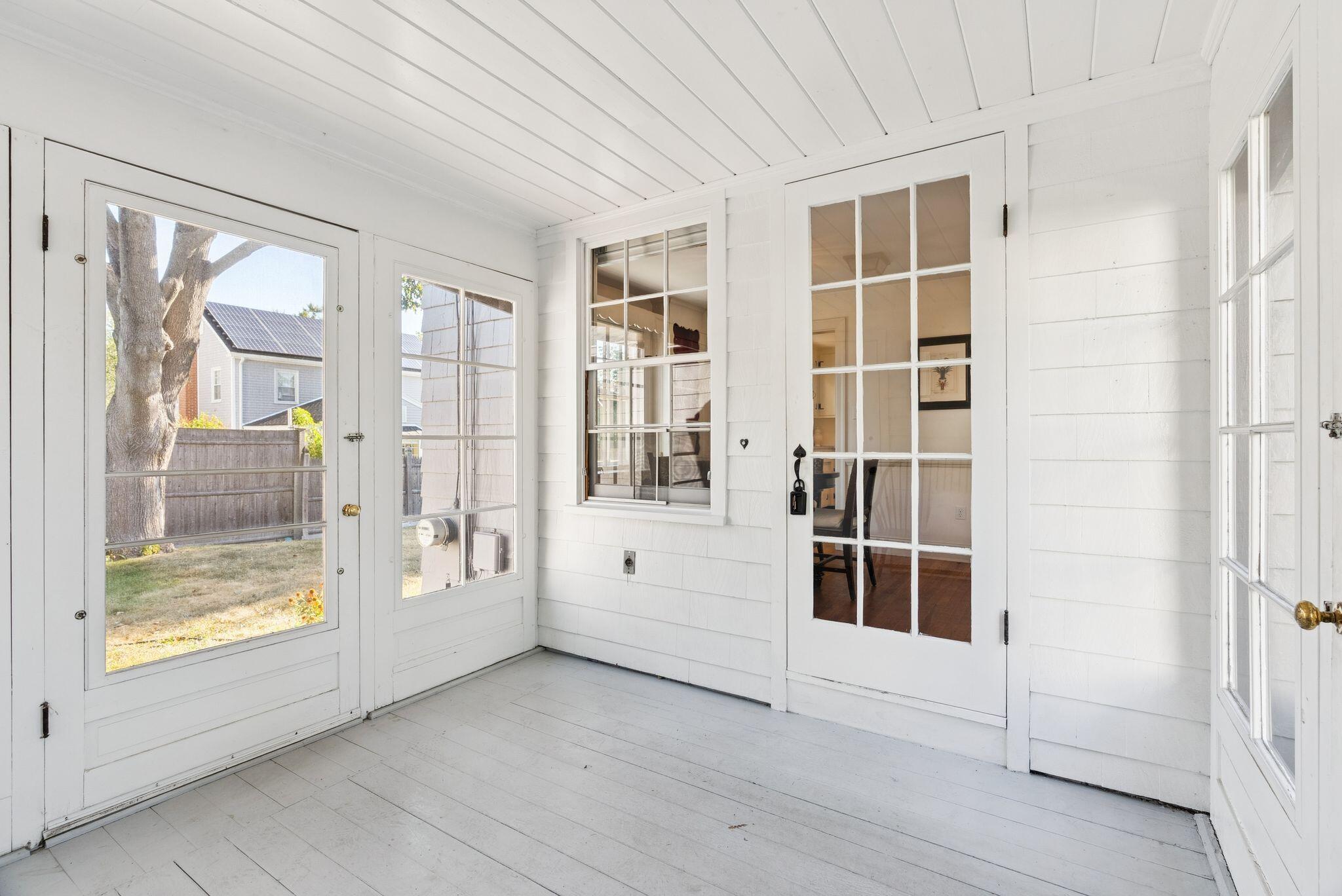 24 Bay View Drive