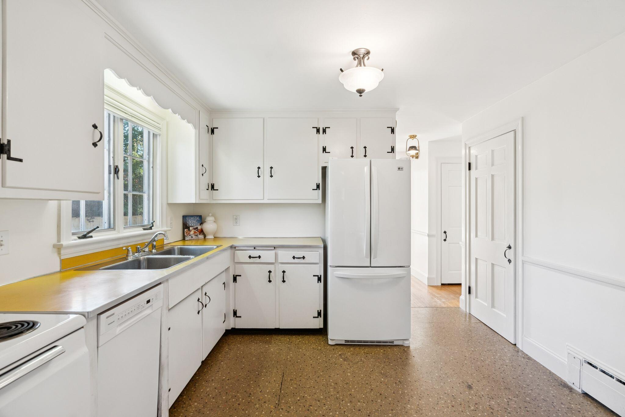 24 Bay View Drive