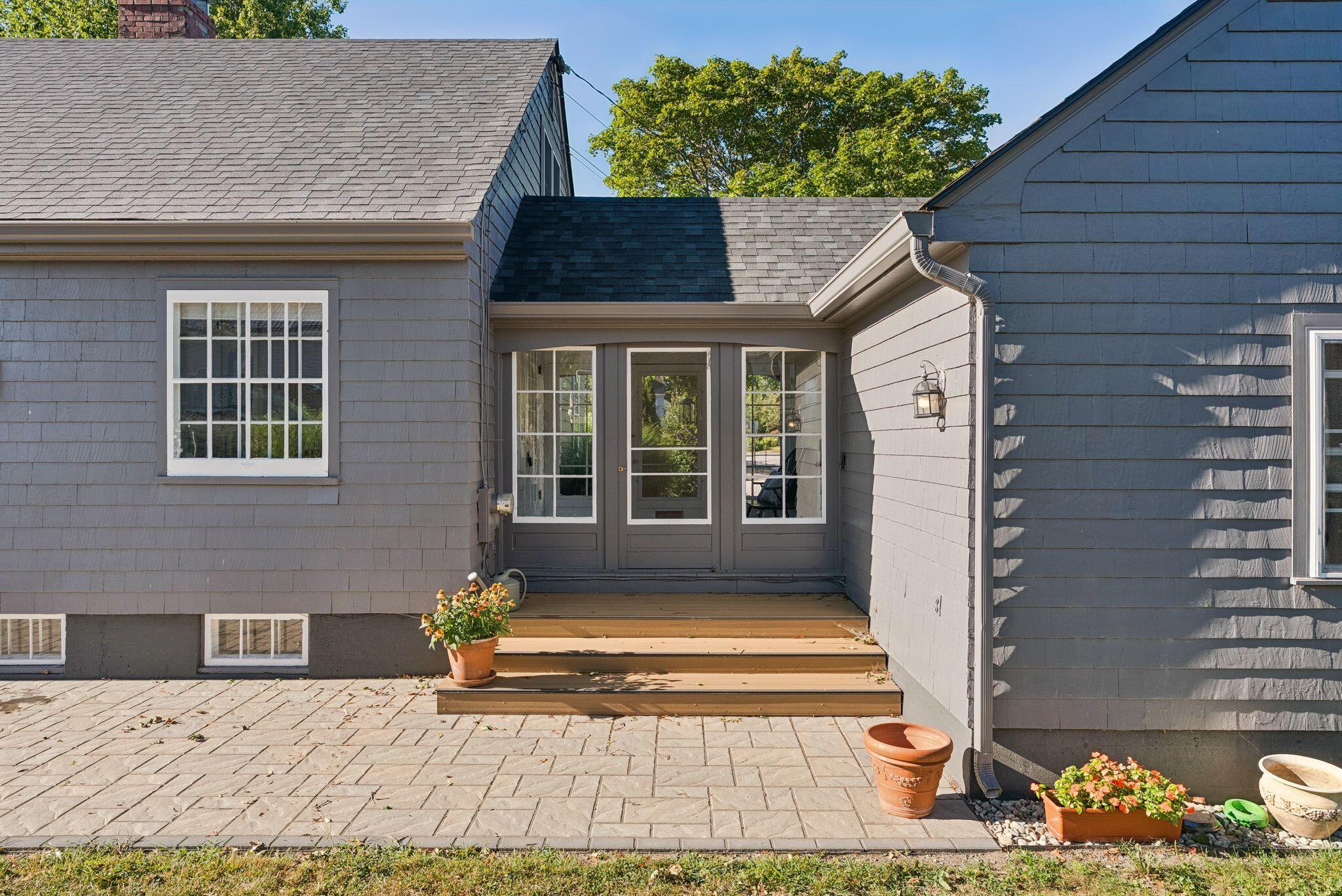 24 Bay View Drive