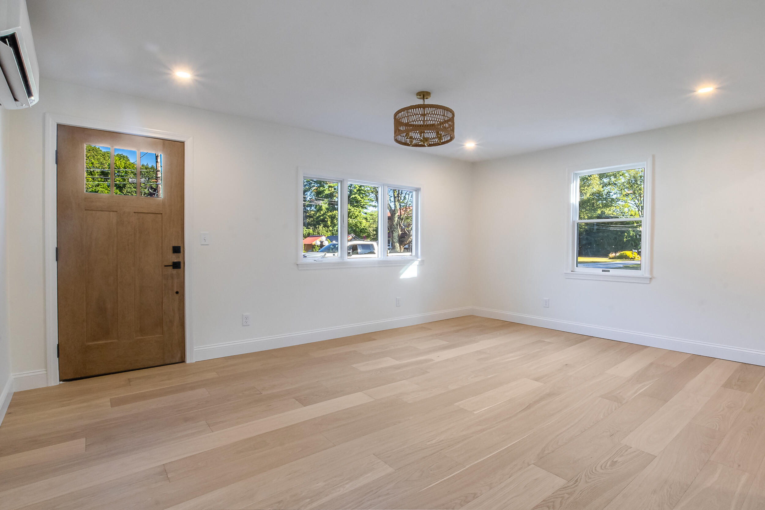 11 Stone Street, Saco