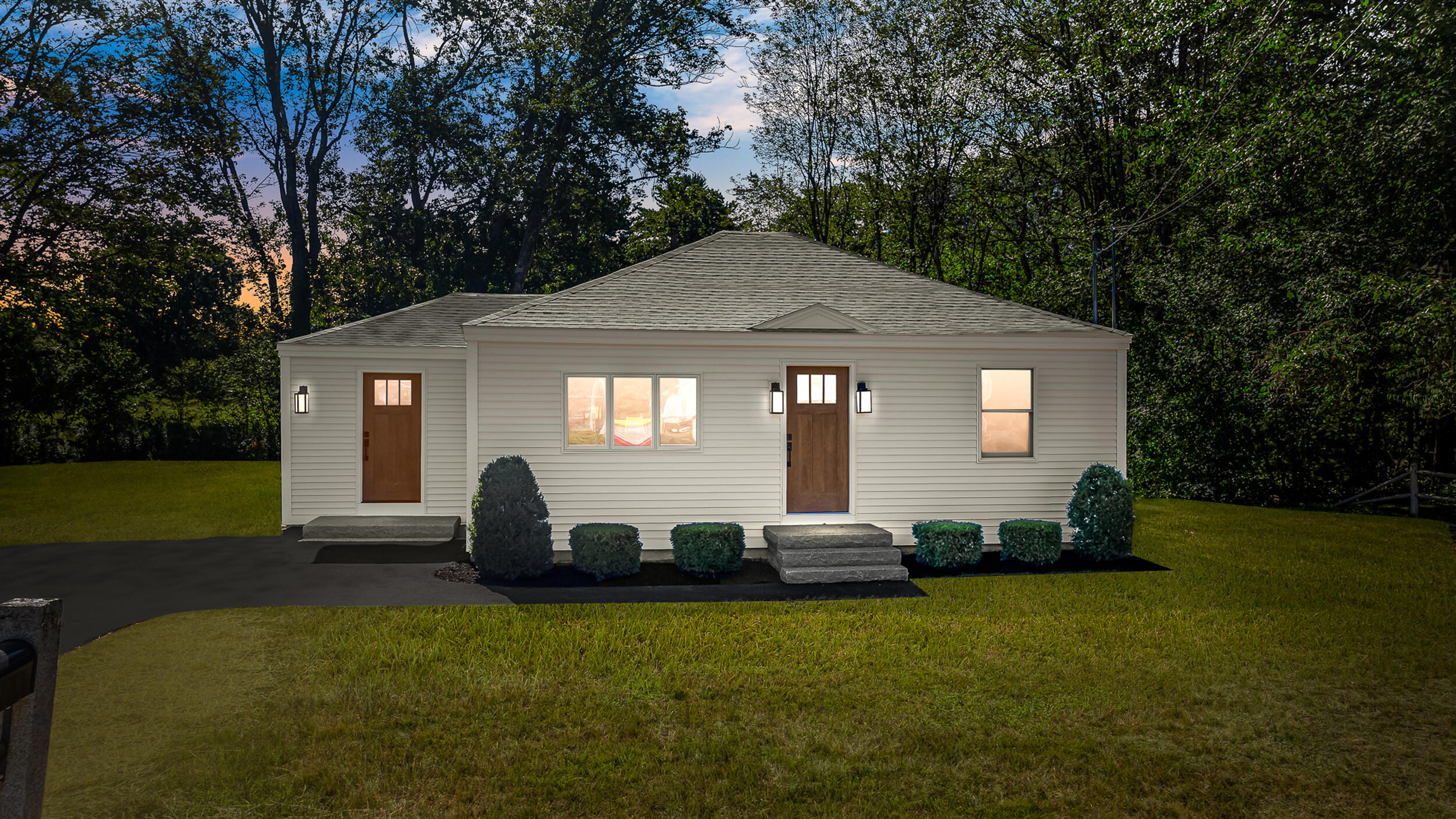 11 Stone Street, Saco