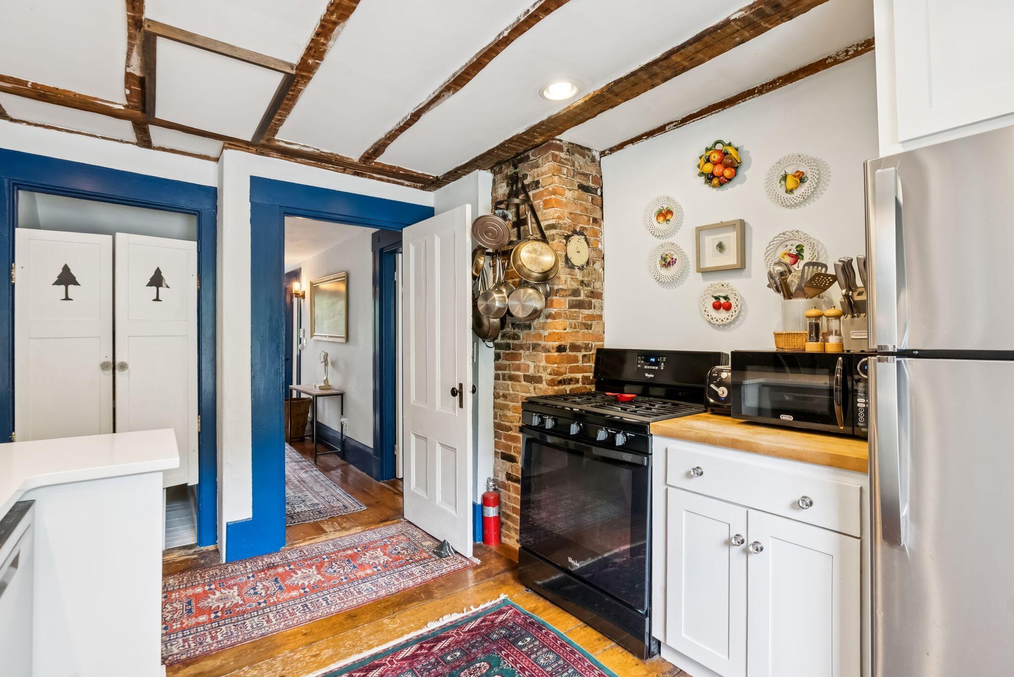 45 Middle Road