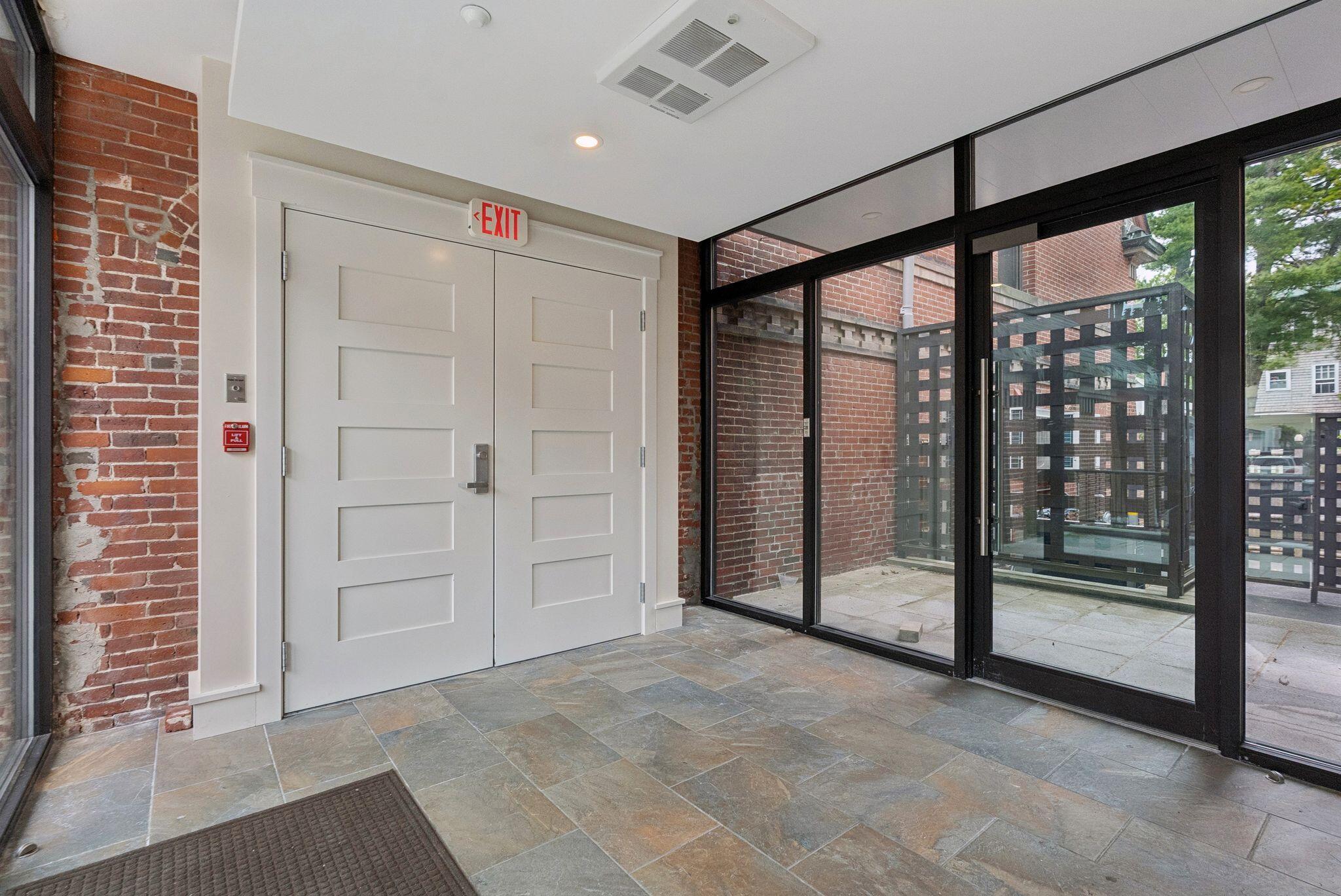 26 Thomas Street, 1, Portland Unit: 1