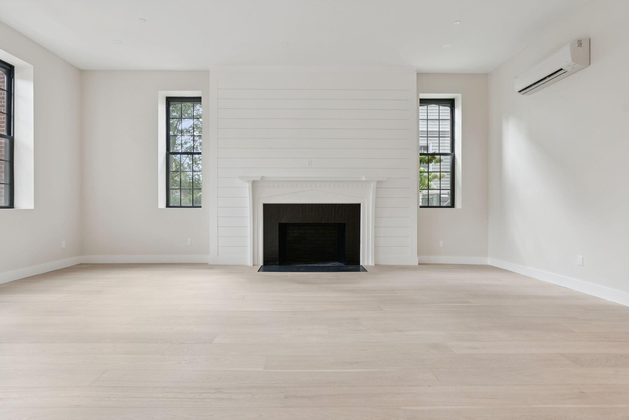 26 Thomas Street, 1, Portland Unit: 1