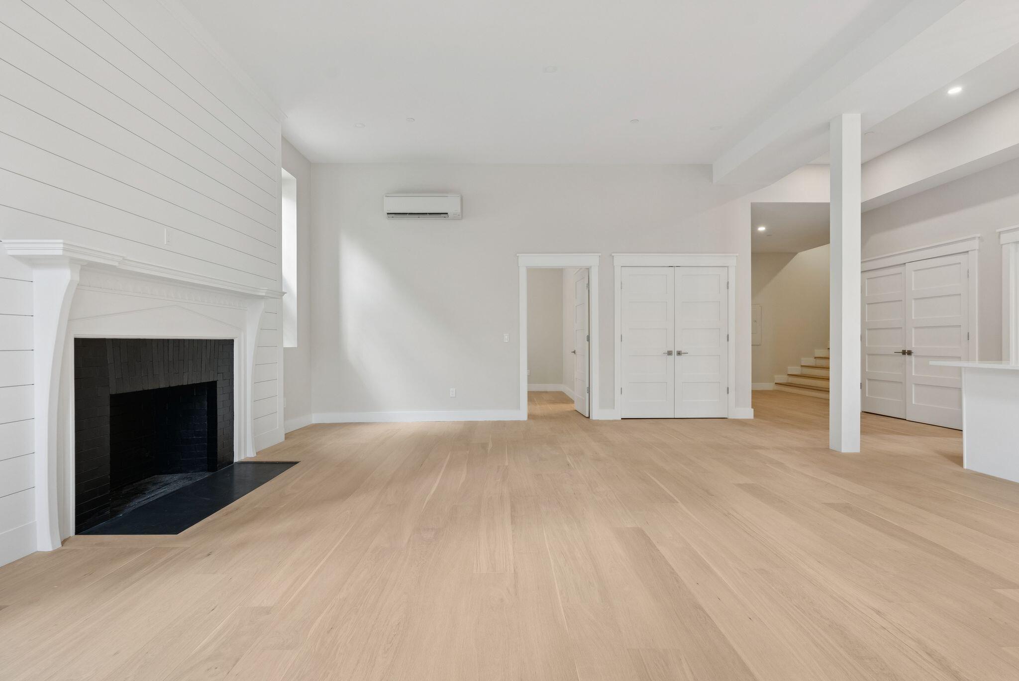 26 Thomas Street, 1, Portland Unit: 1