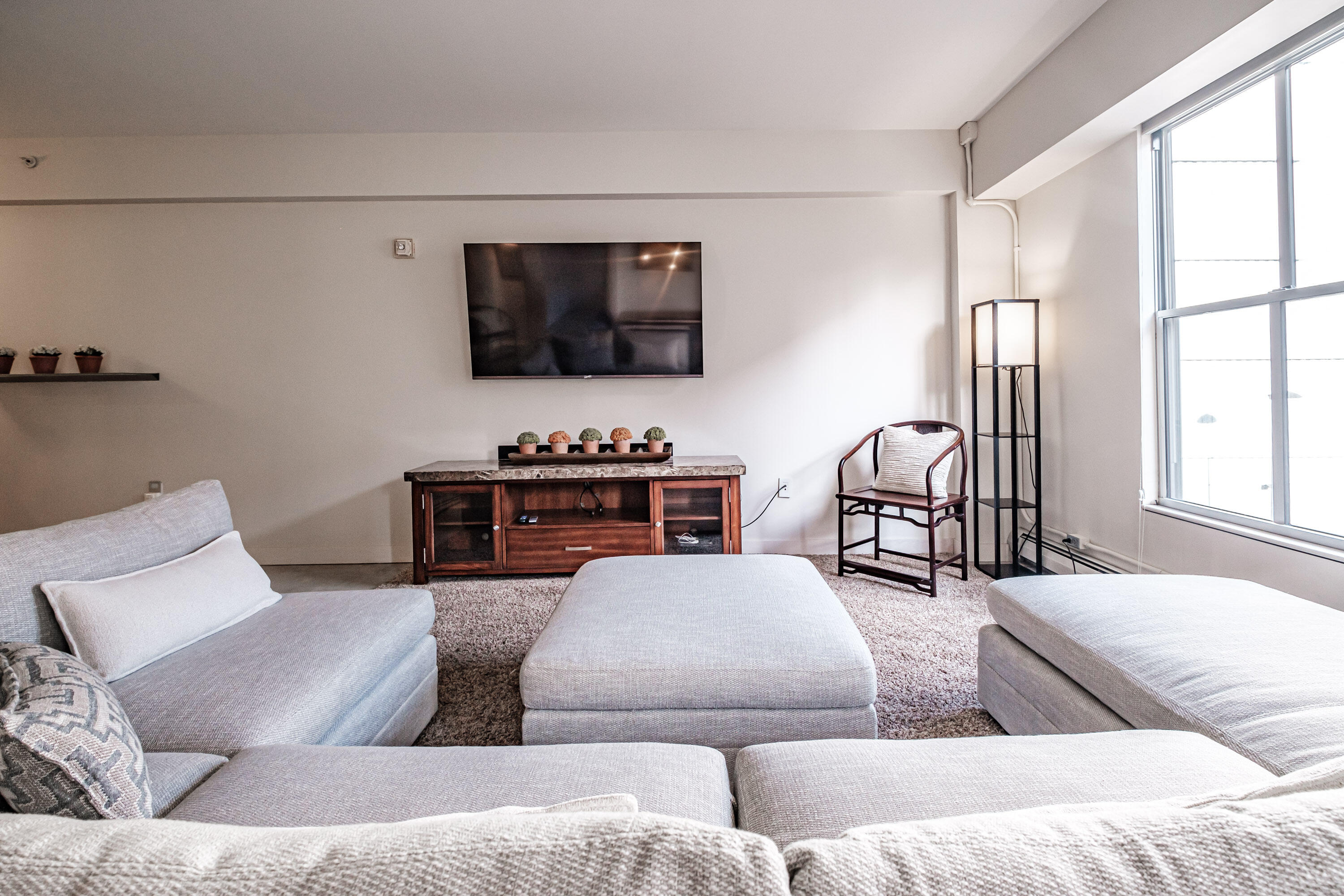 21 Chestnut Street, 304