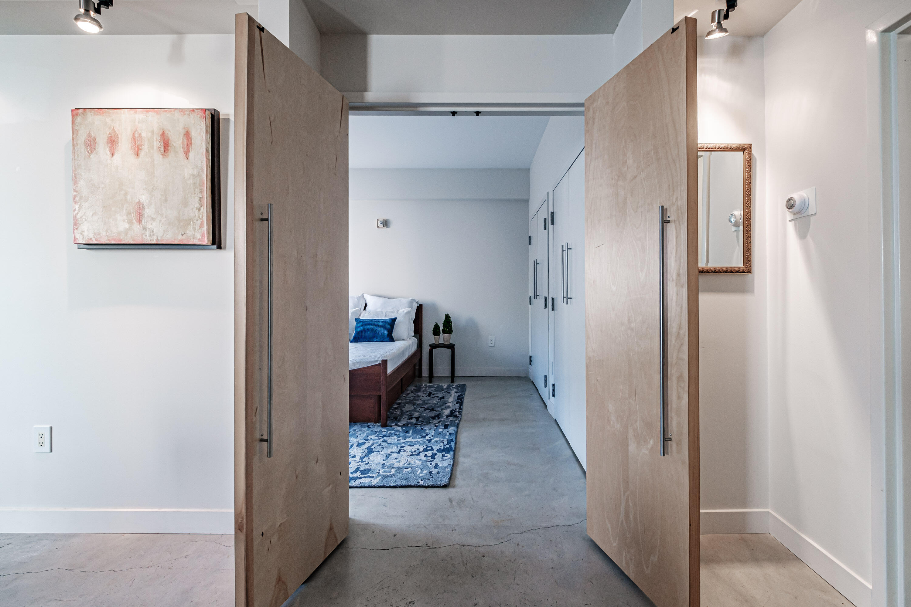 21 Chestnut Street, 304