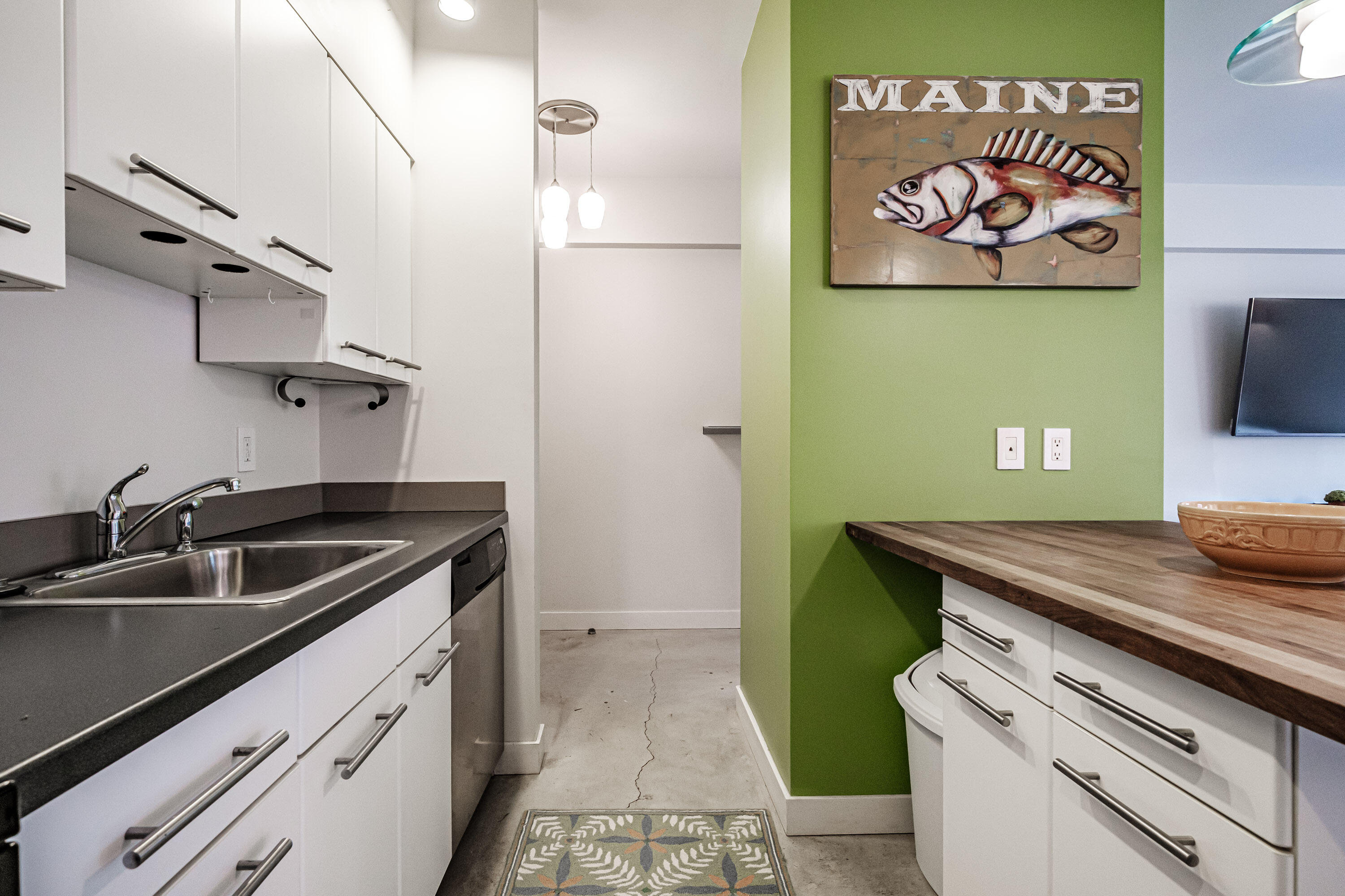 21 Chestnut Street, 304