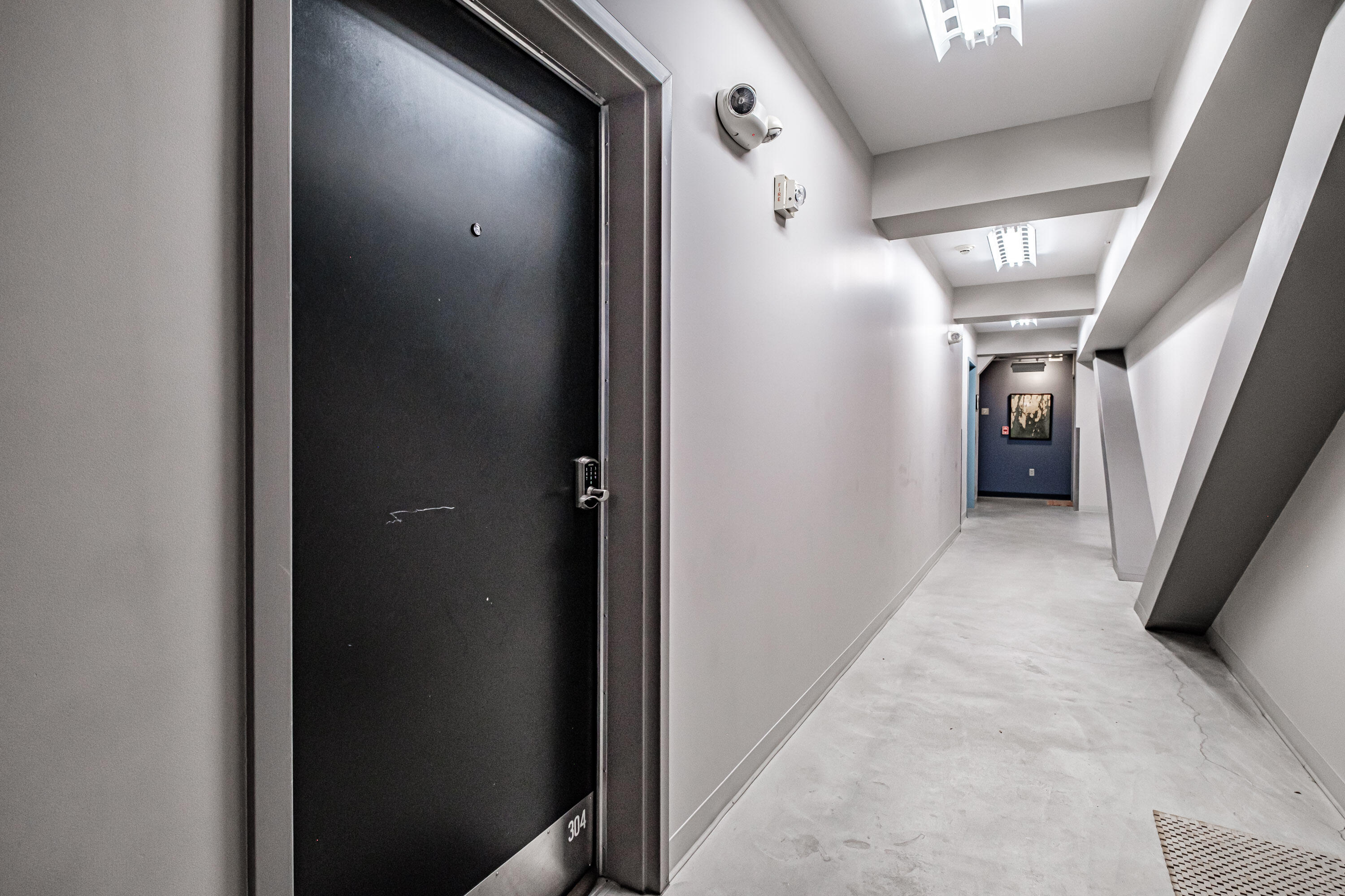 21 Chestnut Street, 304