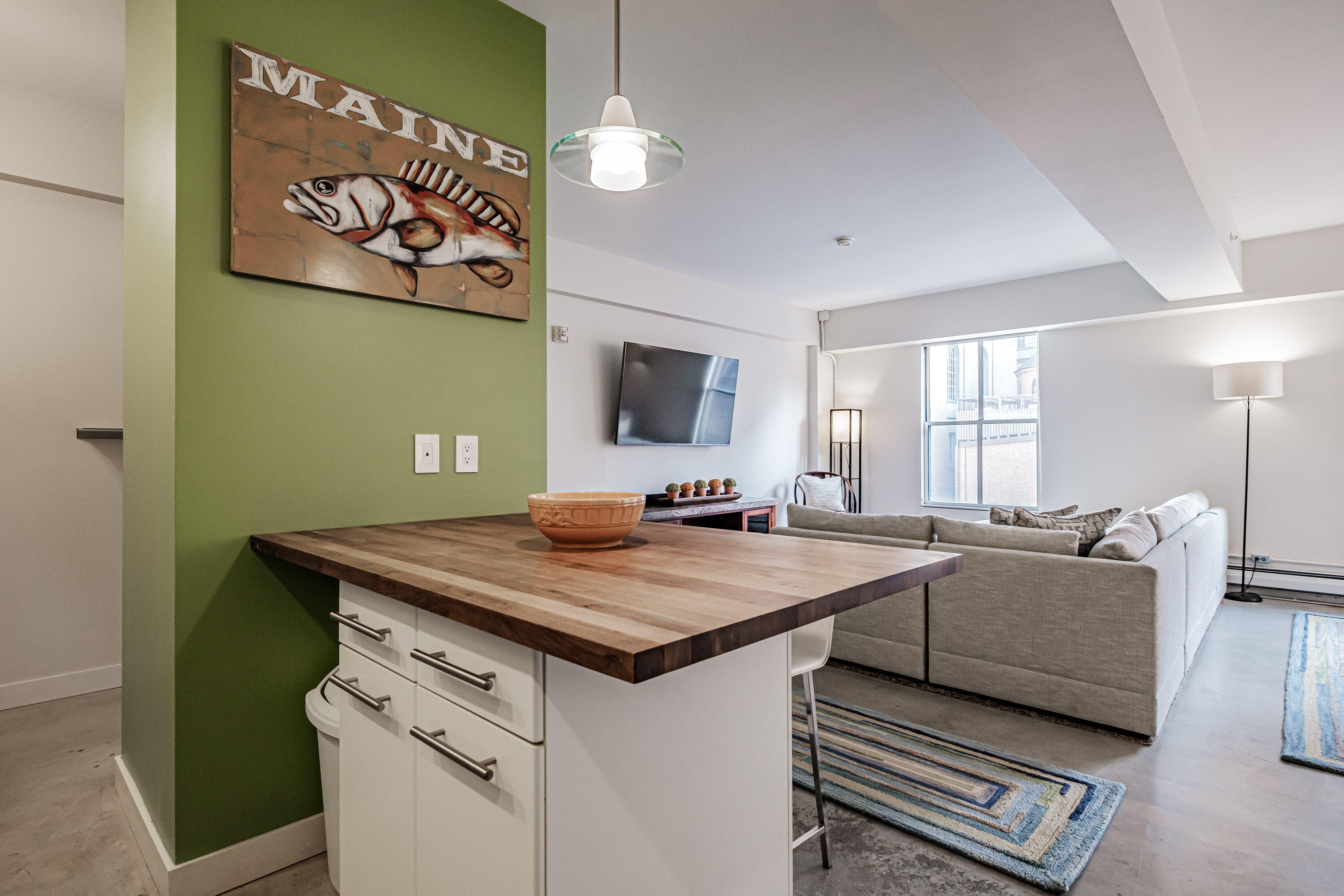 21 Chestnut Street, 304