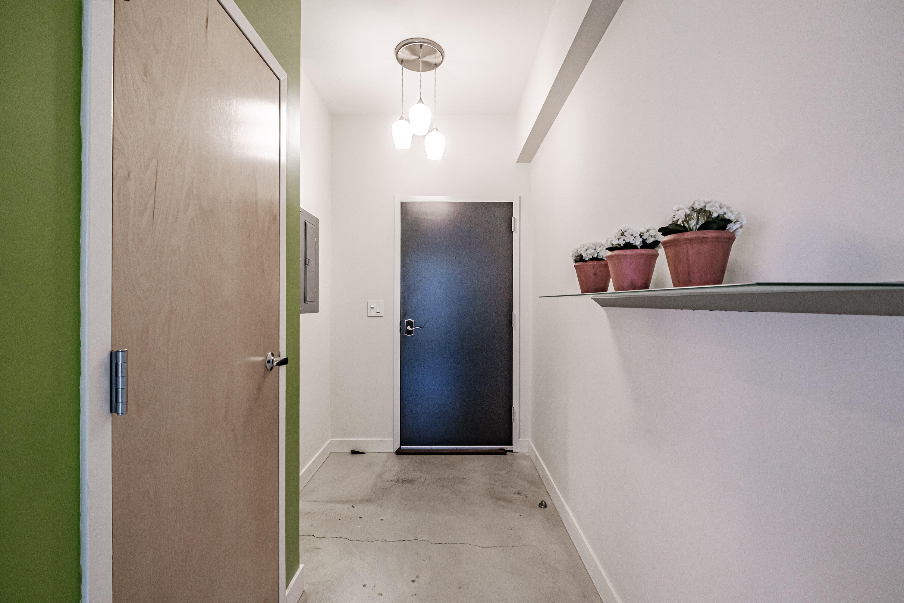 21 Chestnut Street, 304