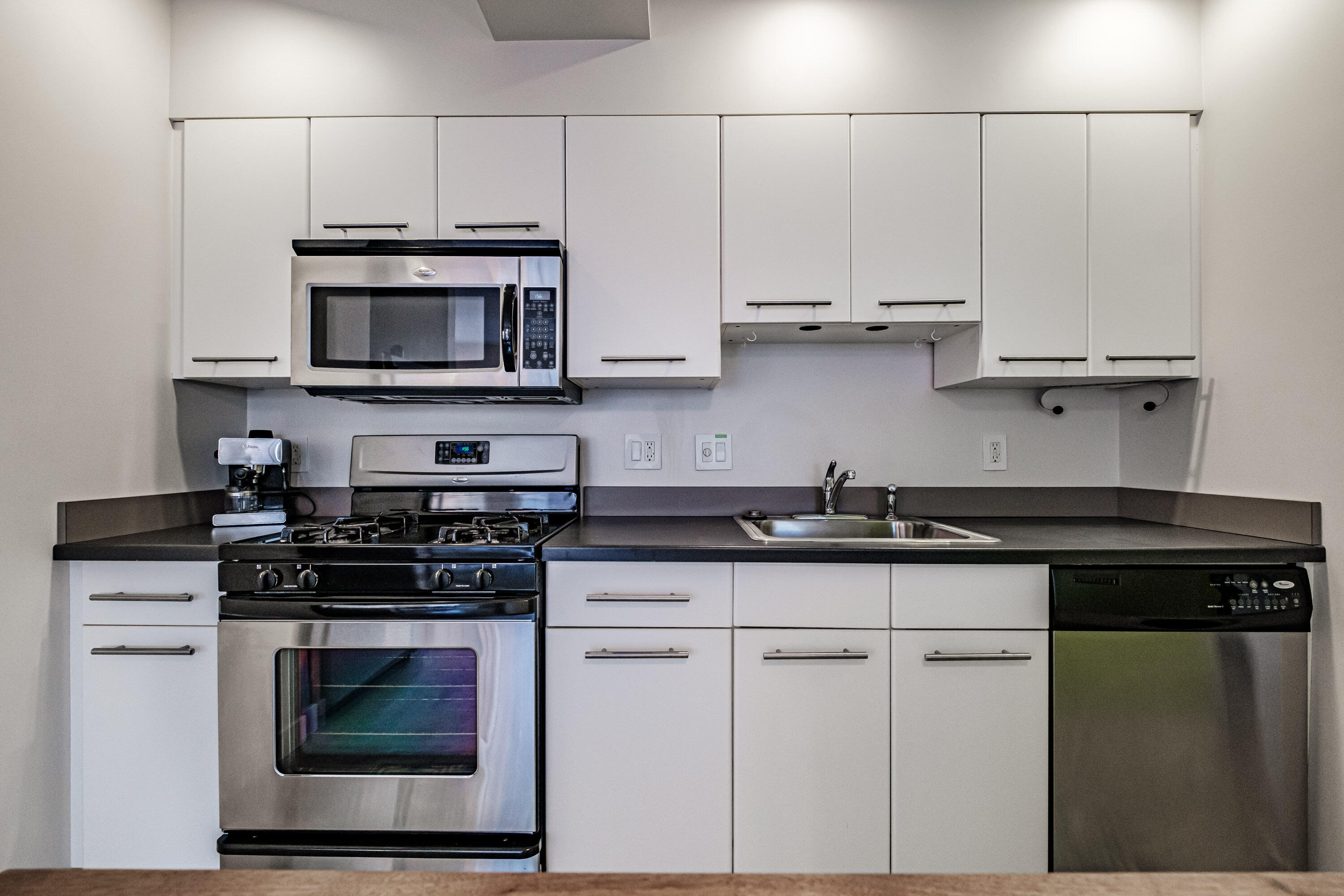 21 Chestnut Street, 304