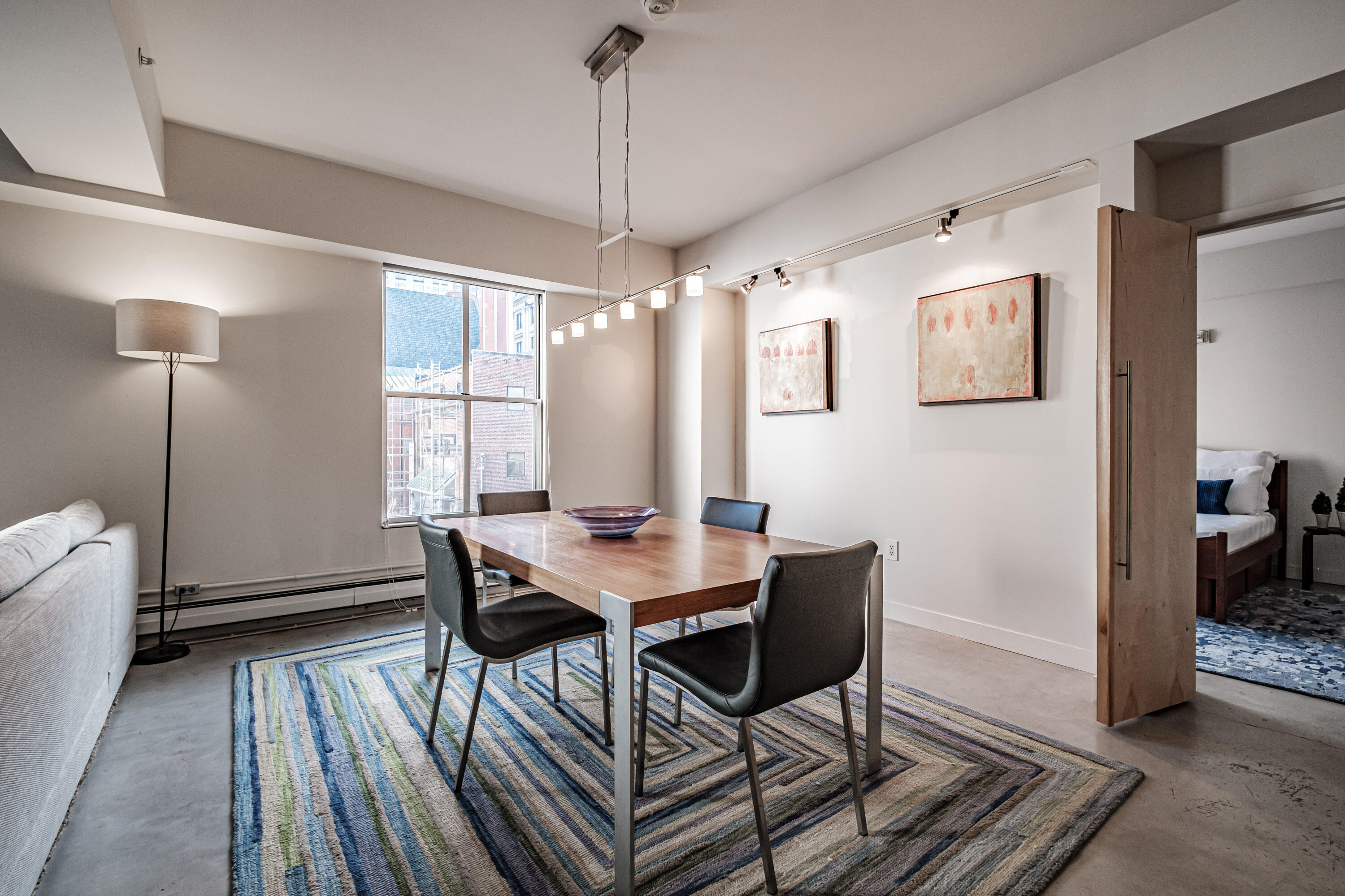 21 Chestnut Street, 304