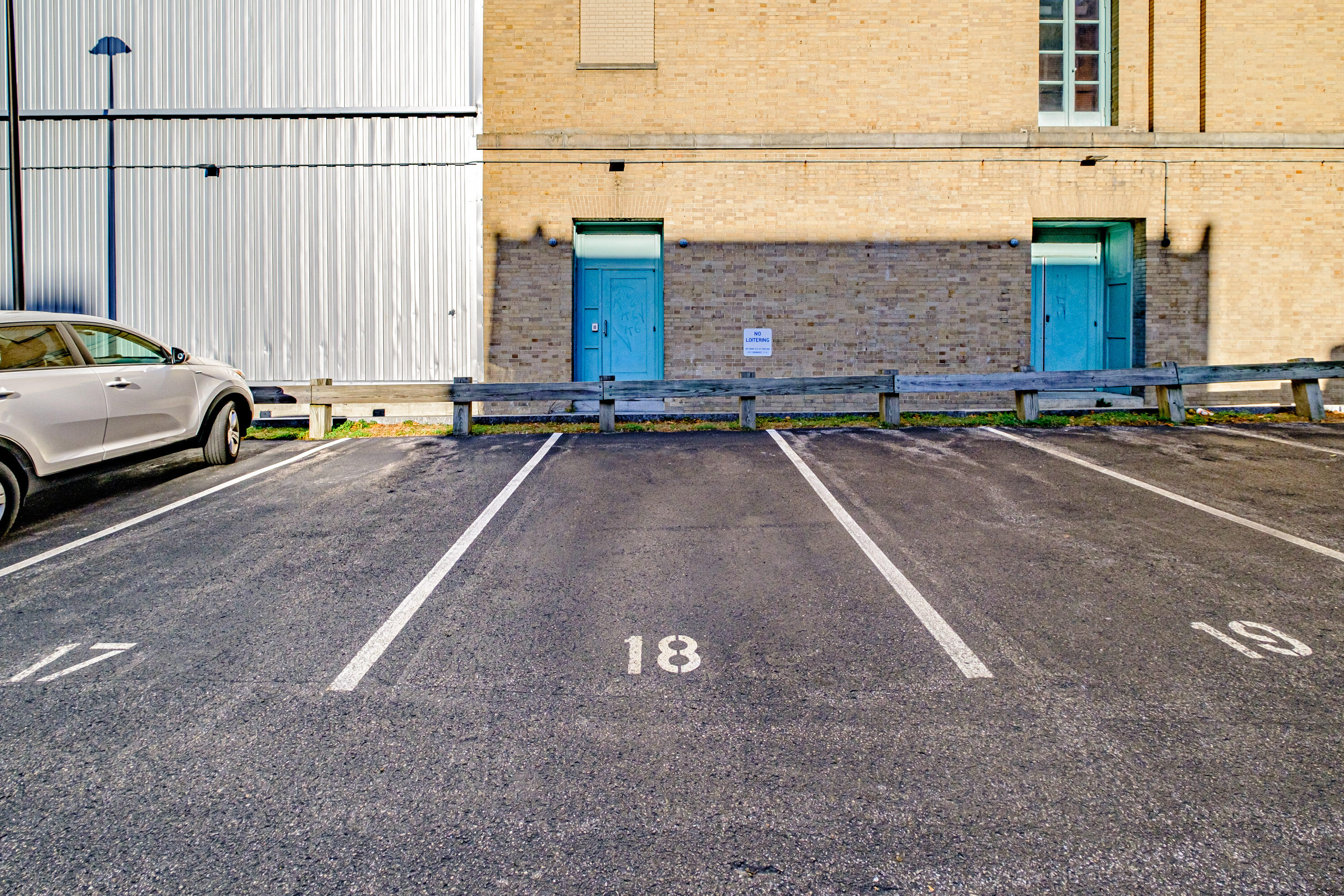 21 Chestnut Street, 304