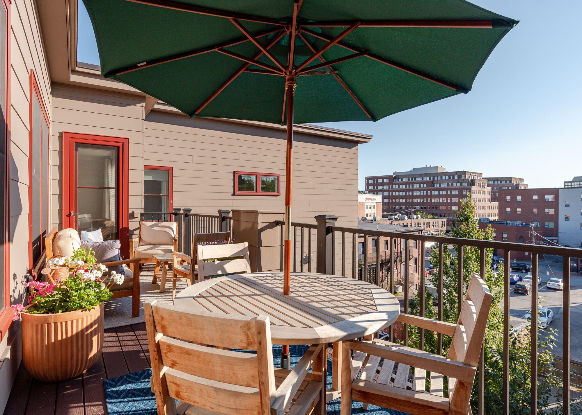 62 India Street, 408