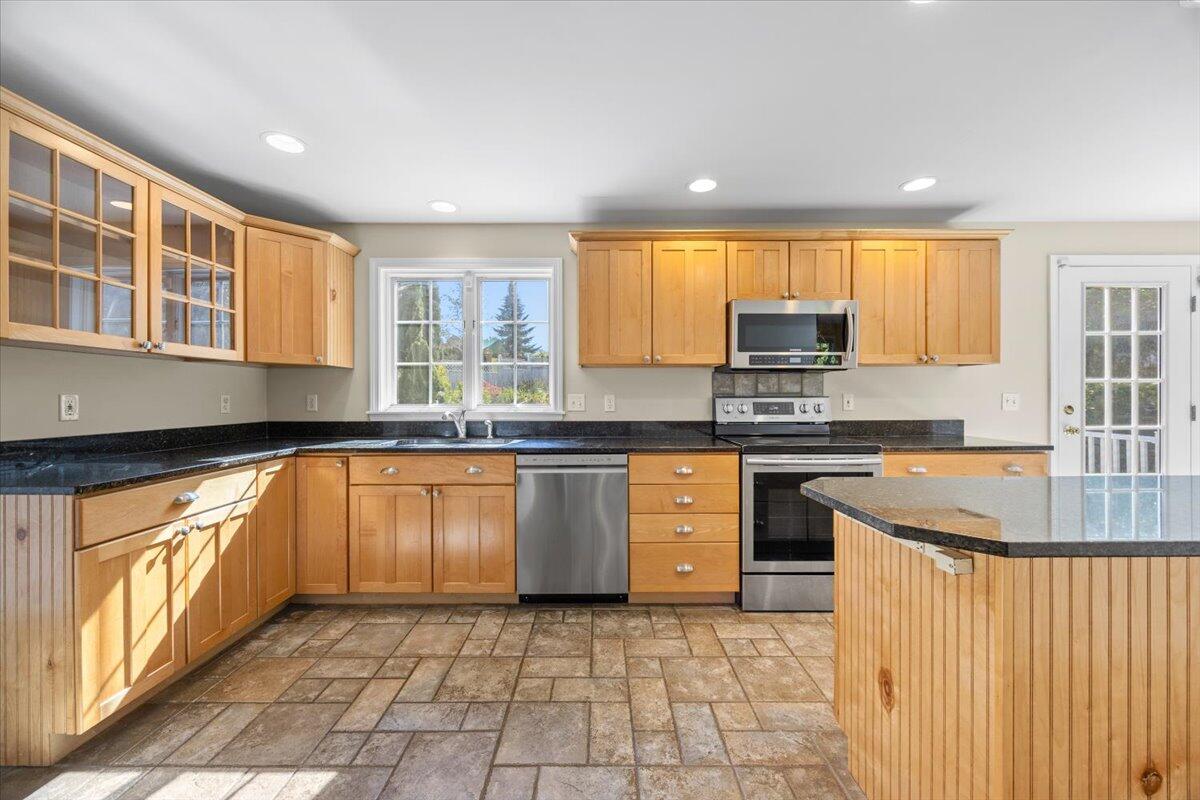 12 Sequoia Lane, Scarborough