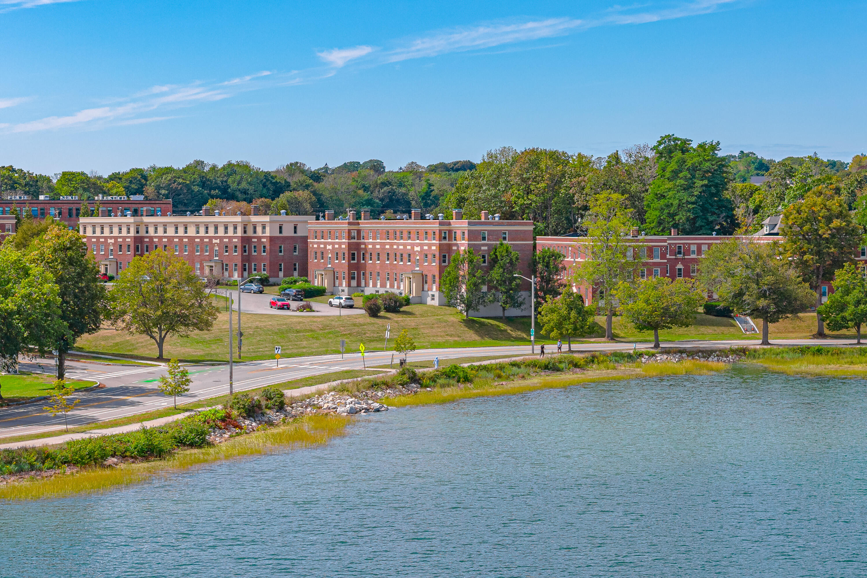 290 Baxter Boulevard, B1