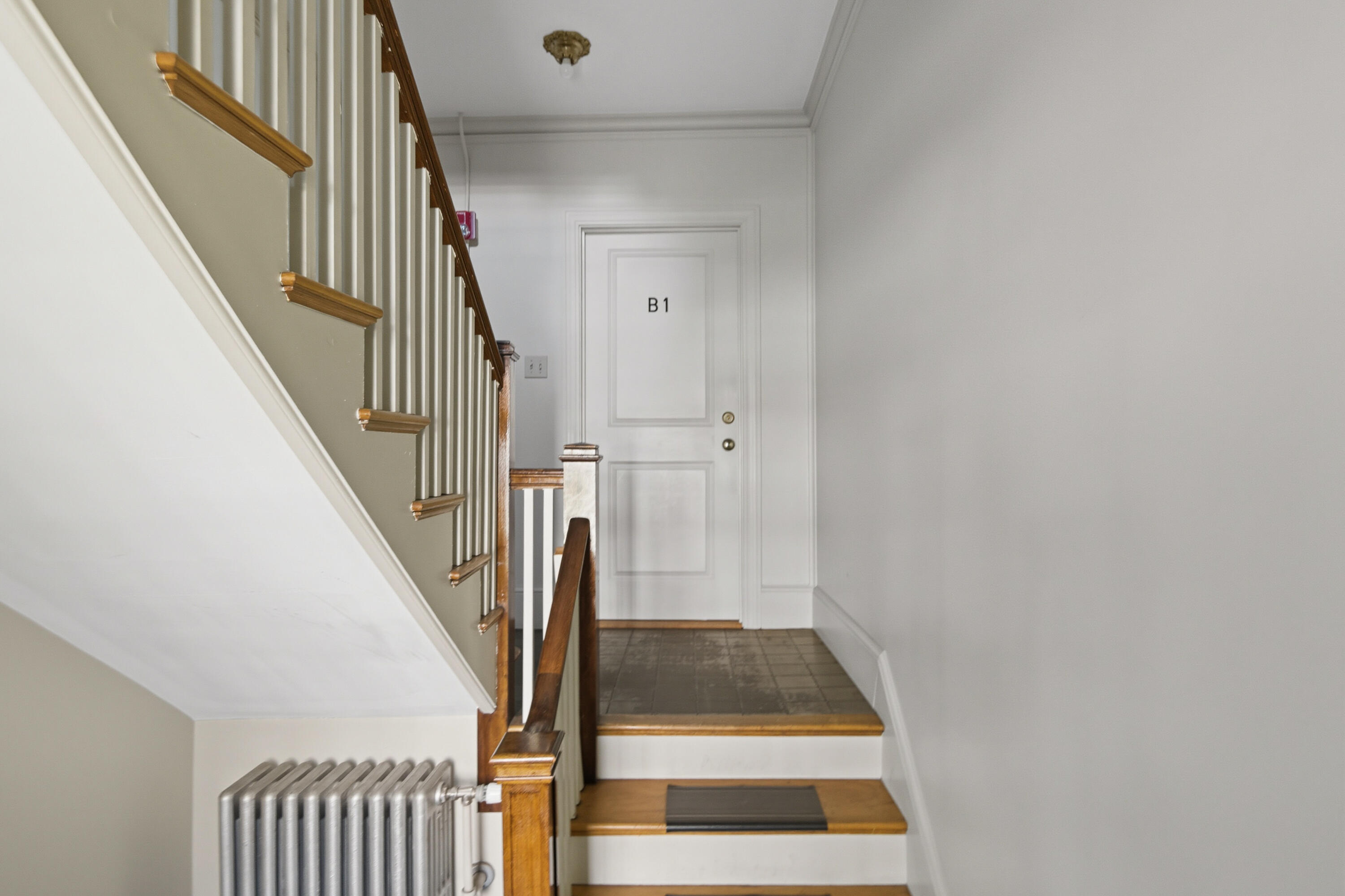 290 Baxter Boulevard, B1