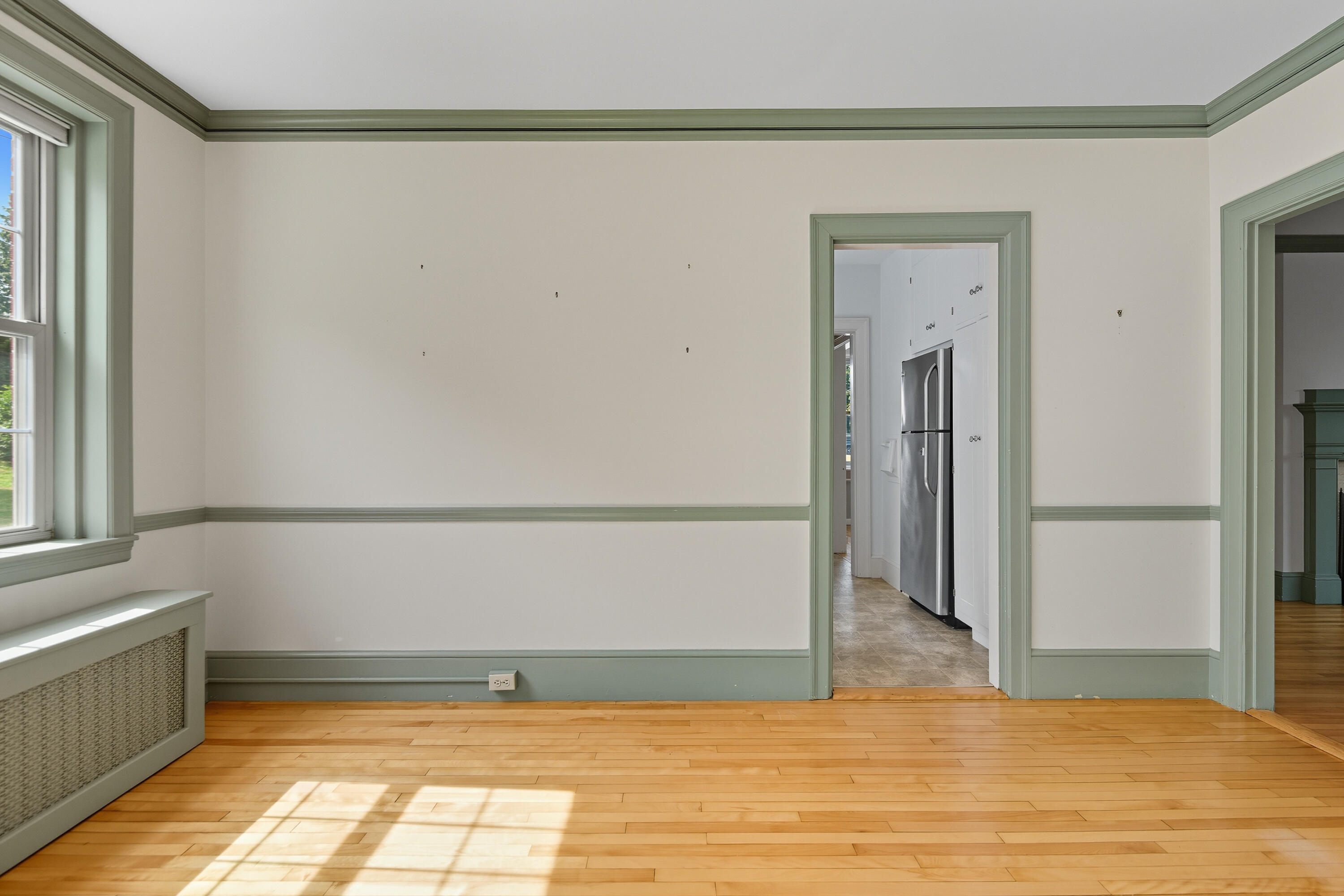 290 Baxter Boulevard, B1