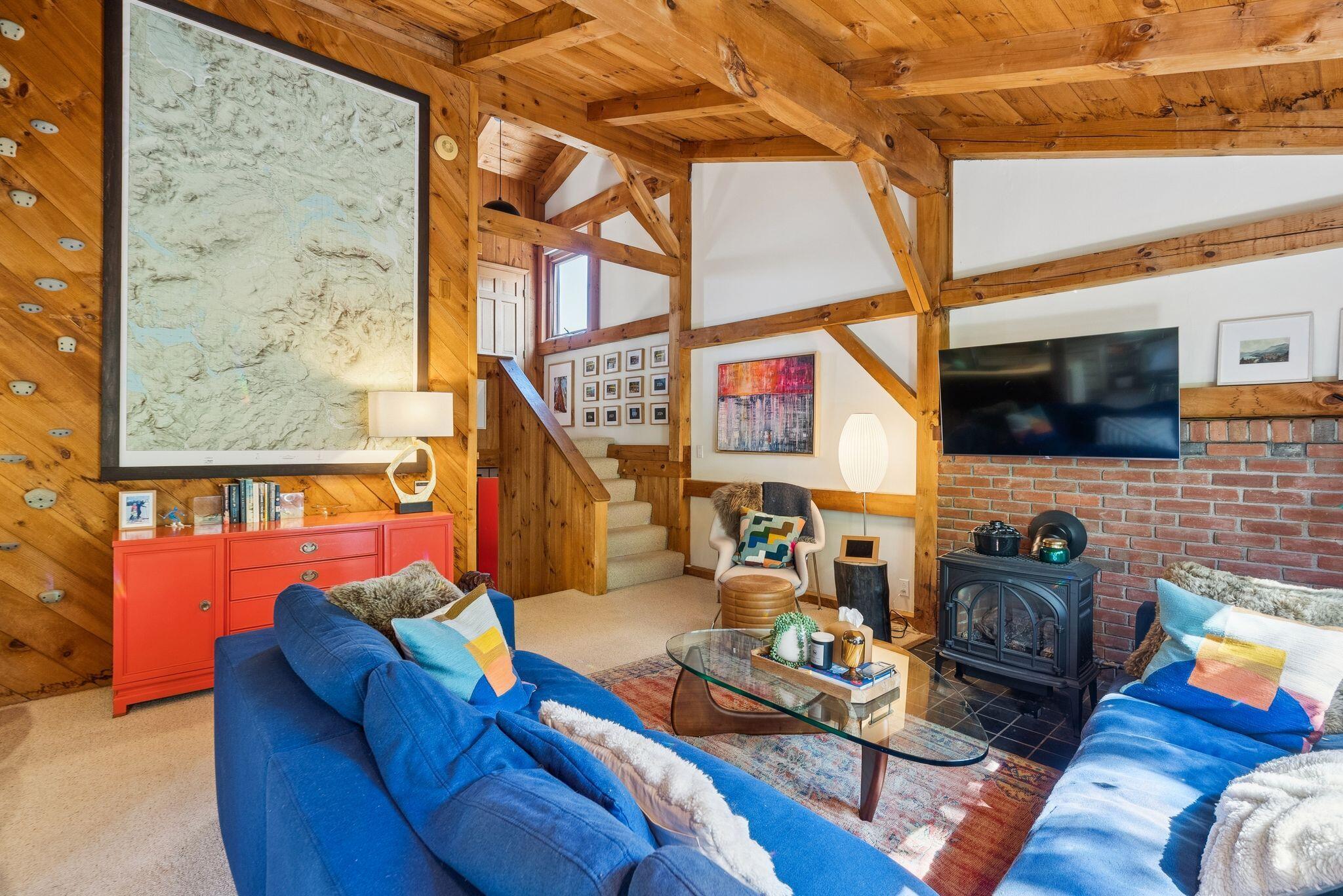 723 Webber Street, 723