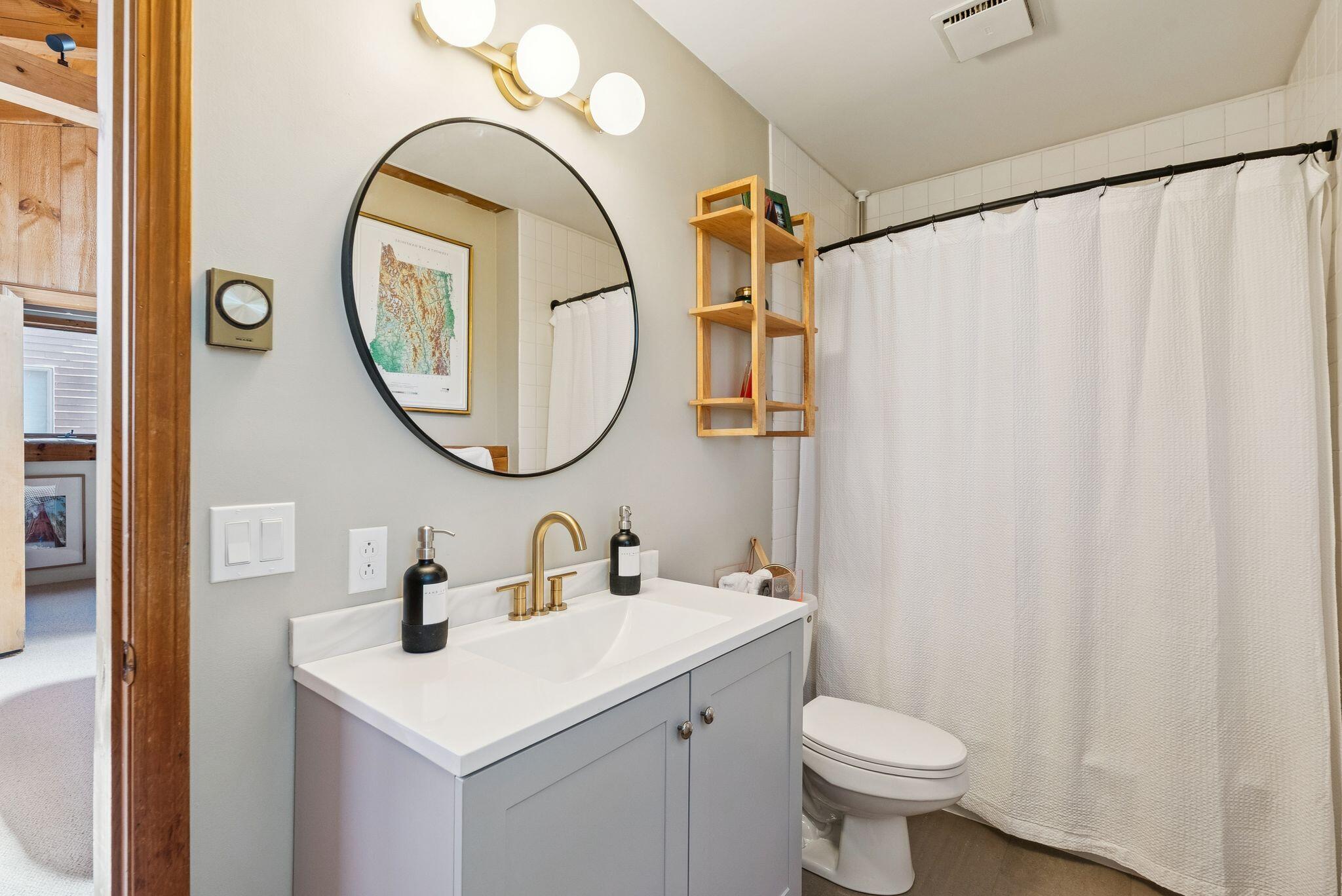 723 Webber Street, 723