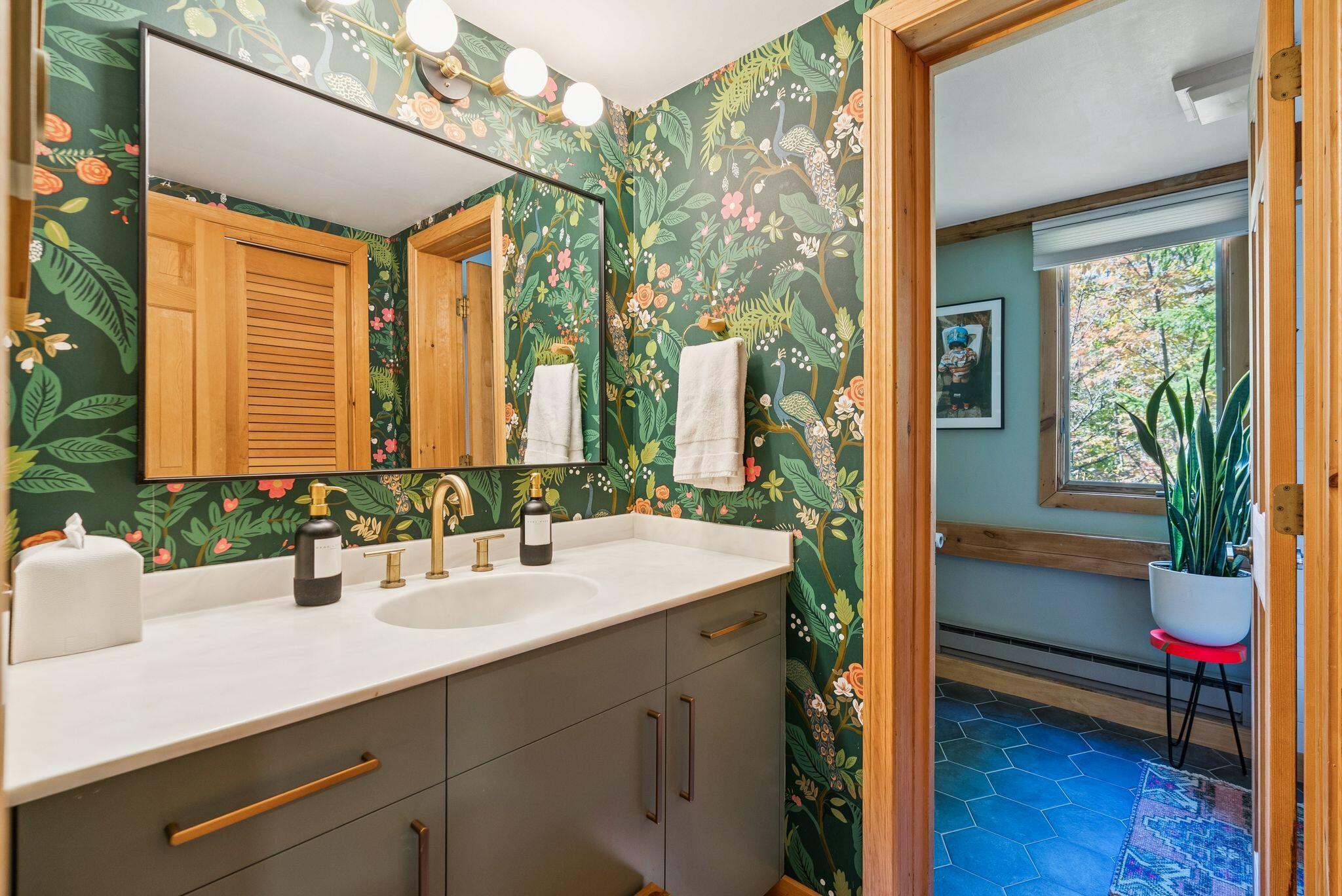 723 Webber Street, 723