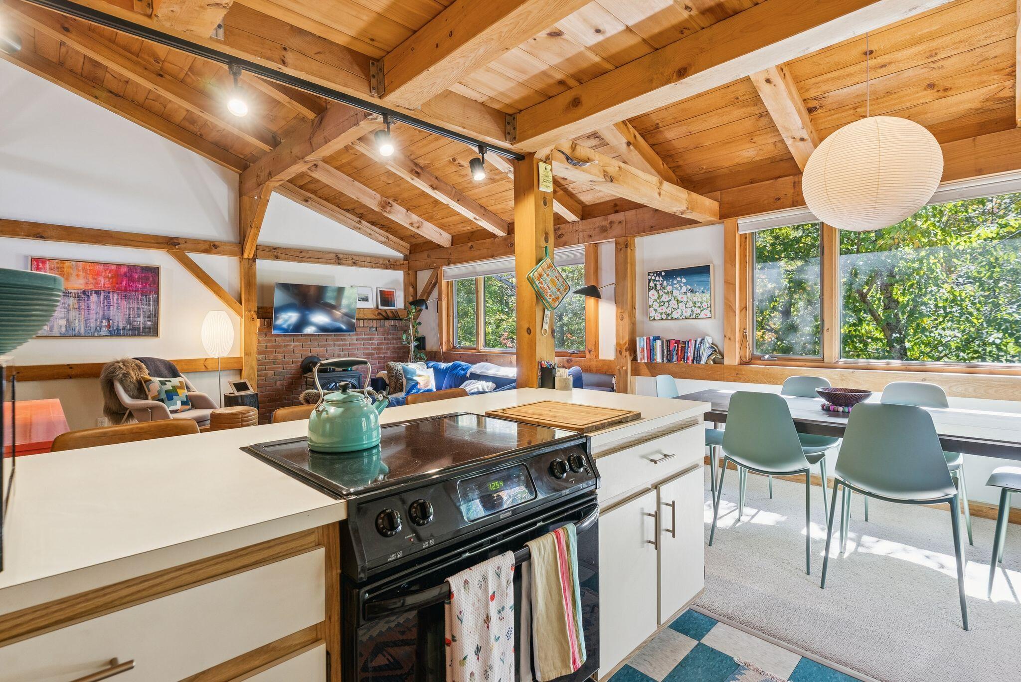 723 Webber Street, 723