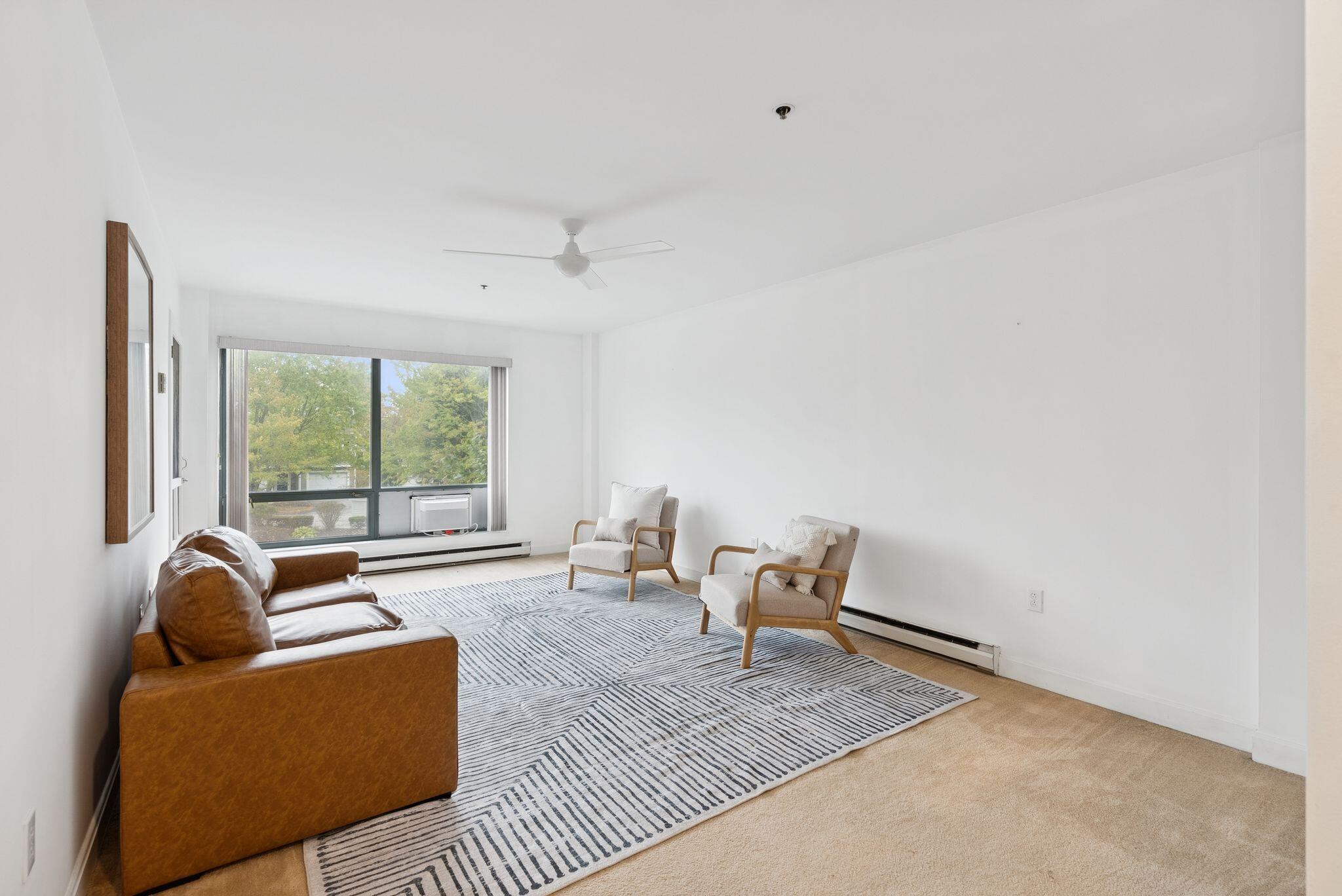 148 Breakwater Drive, 206