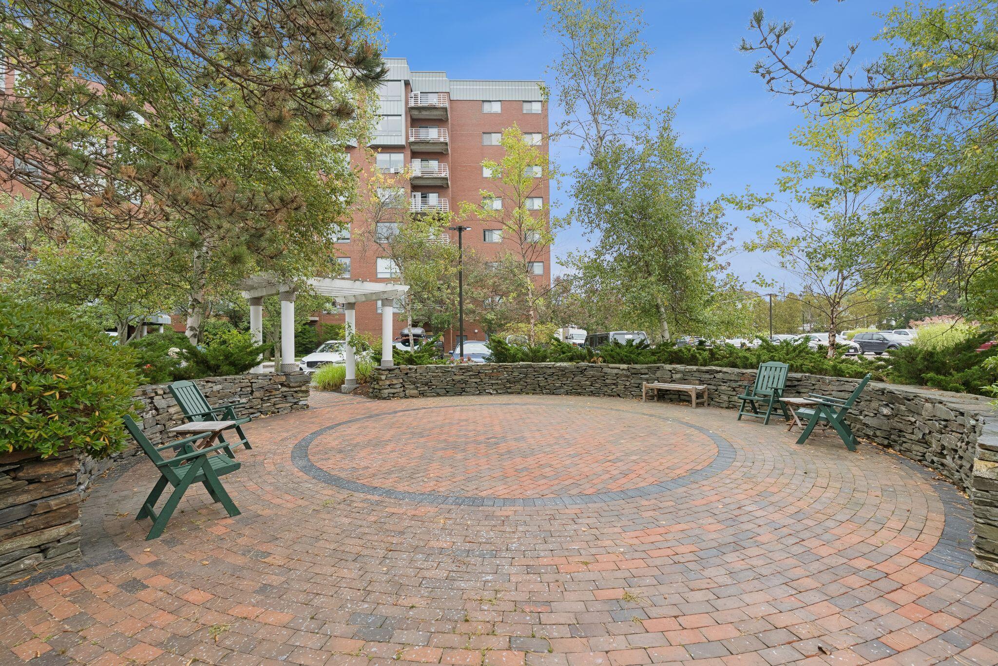 148 Breakwater Drive, 206