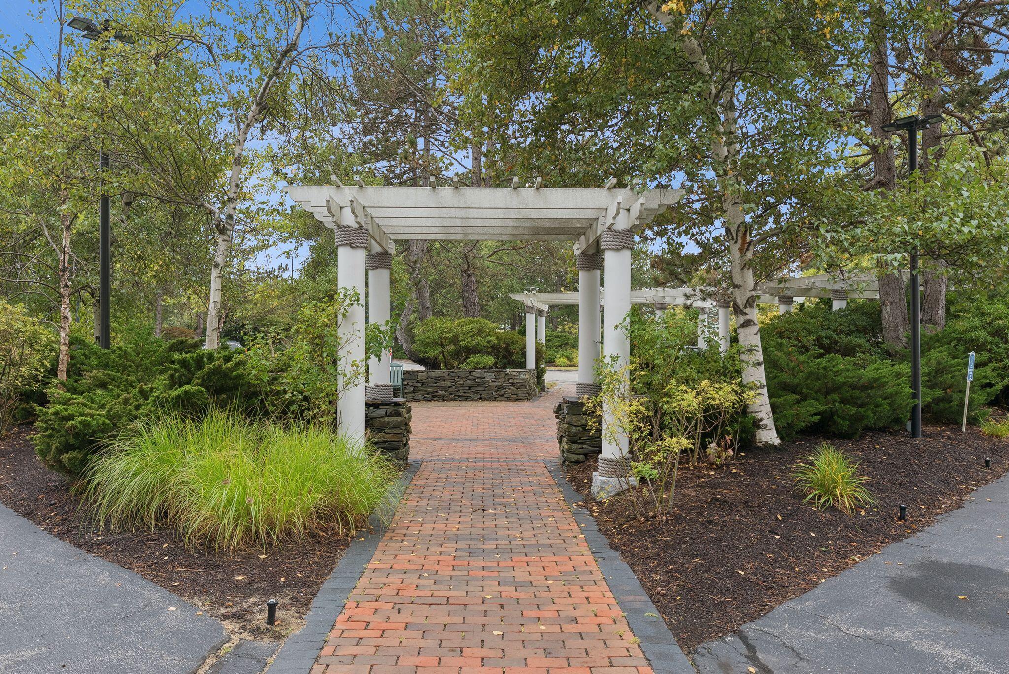 148 Breakwater Drive, 206