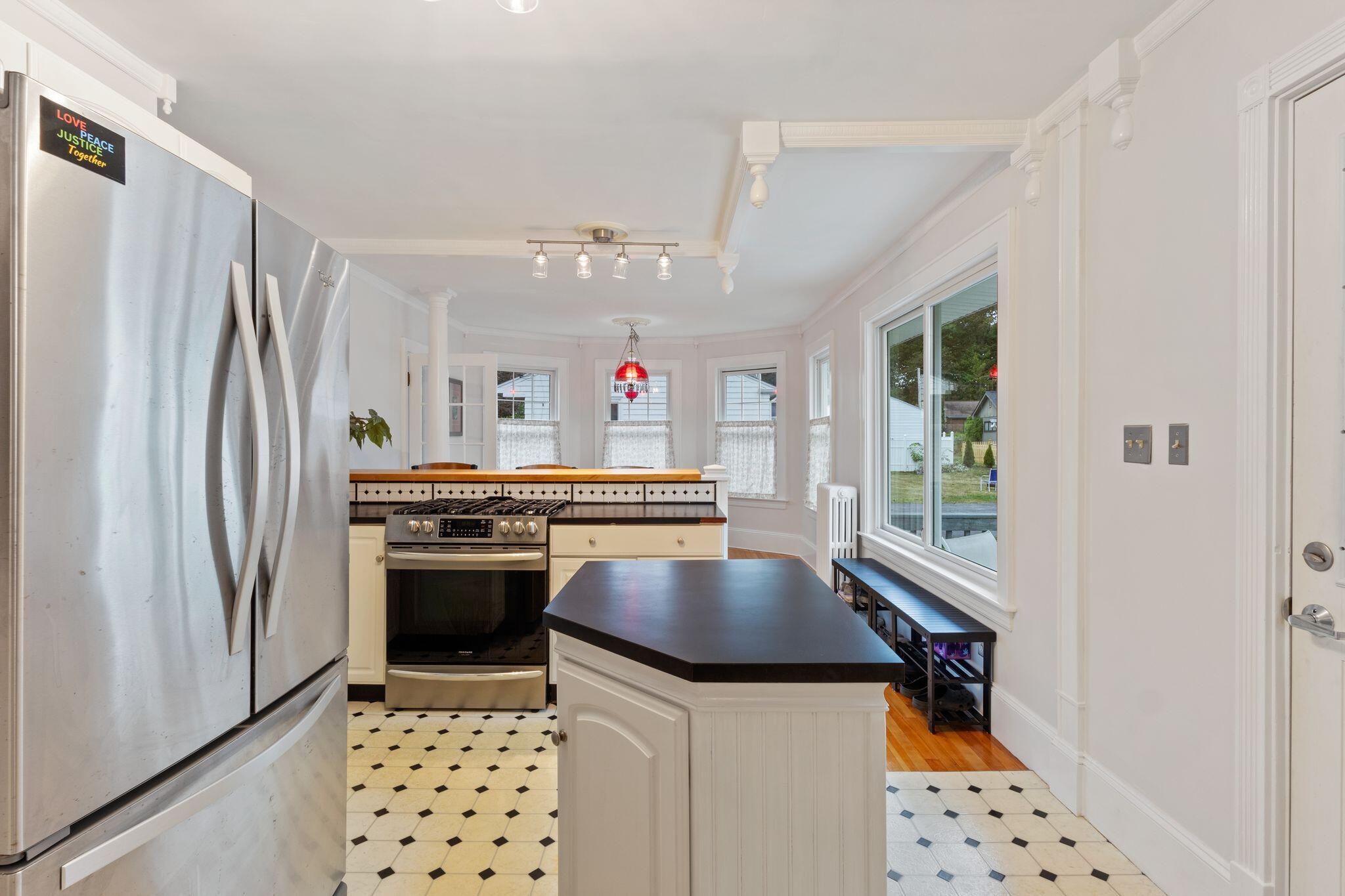 61 Noyes Street, Portland