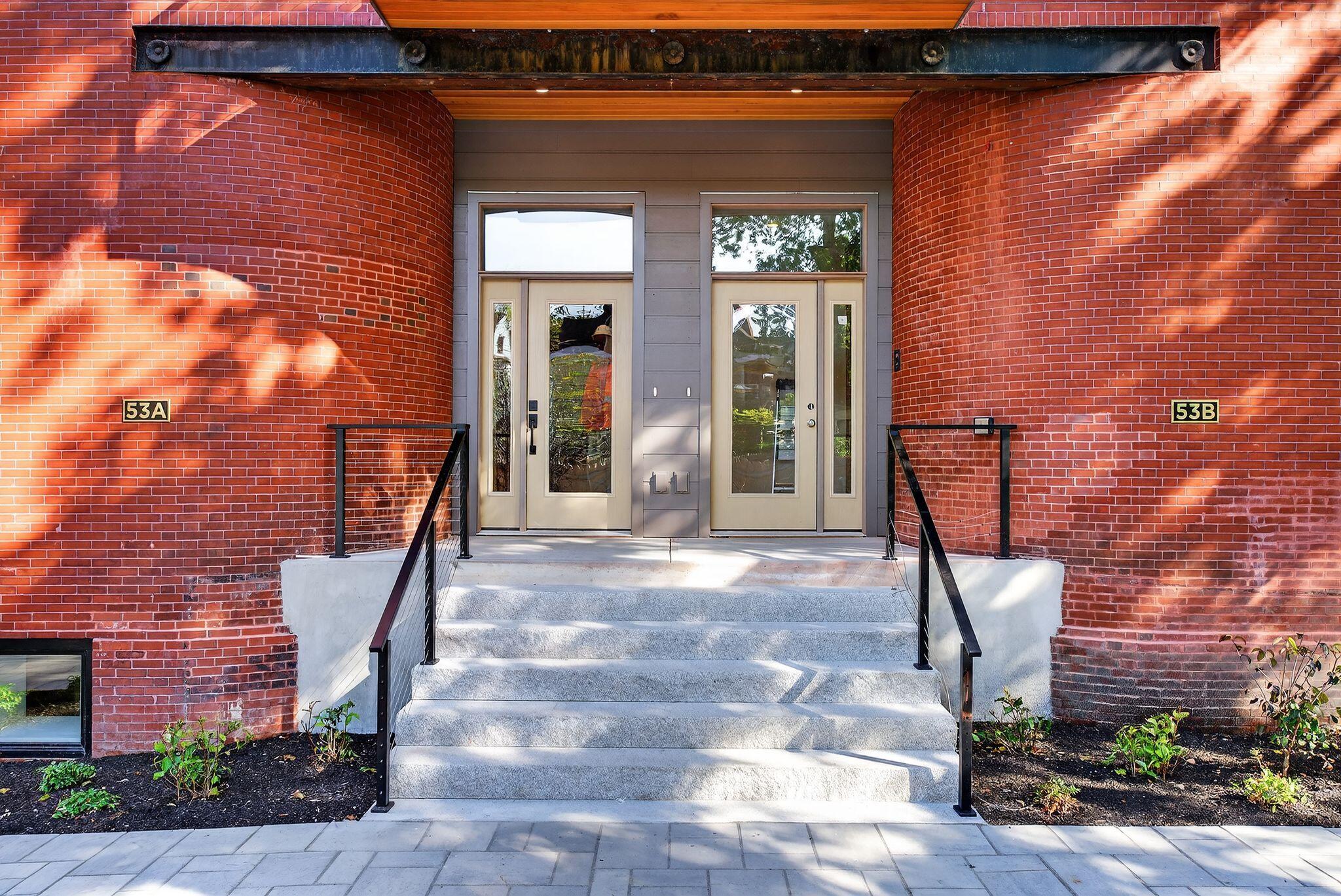 53 Carleton Street, 1