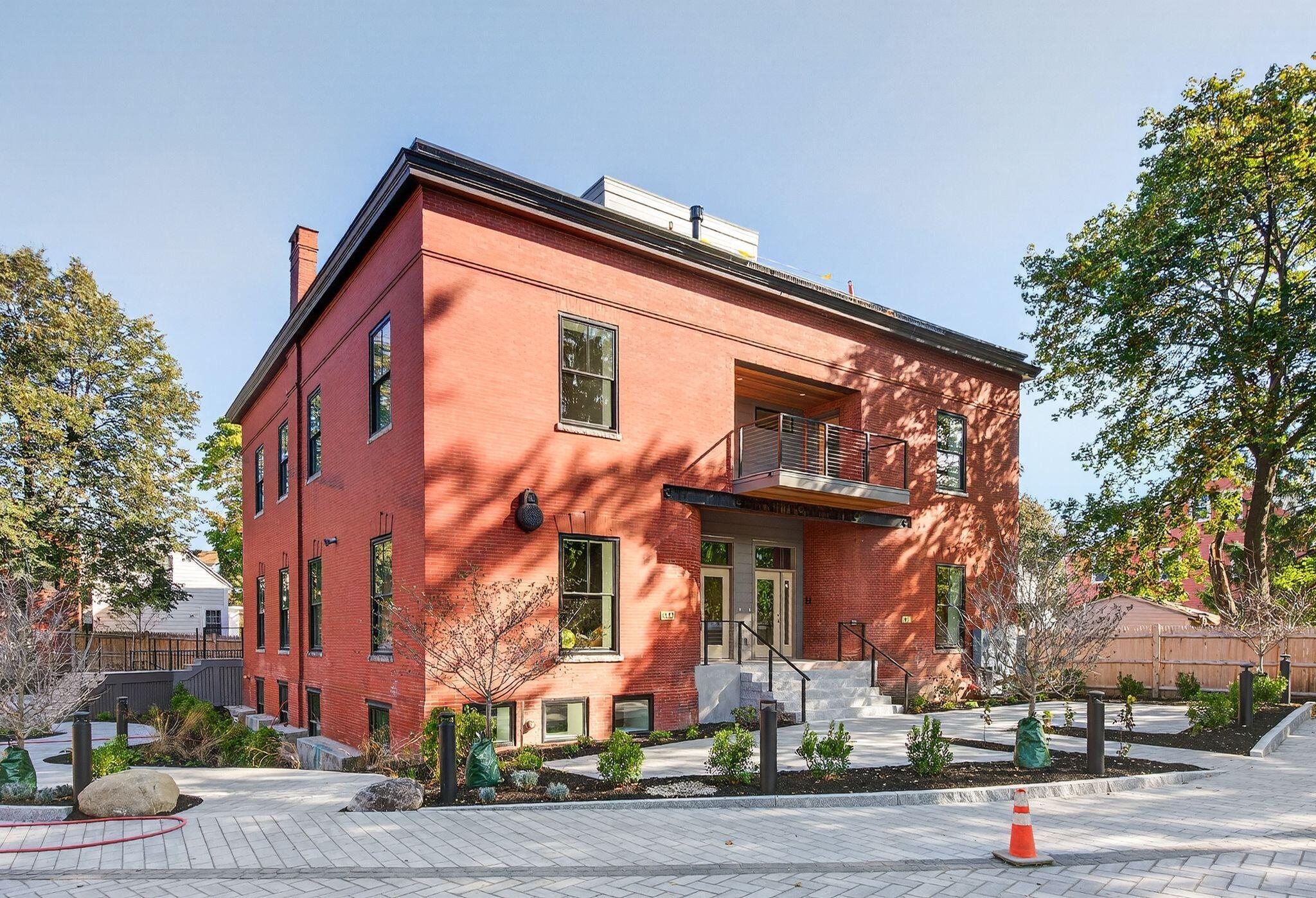 53 Carleton Street, 1
