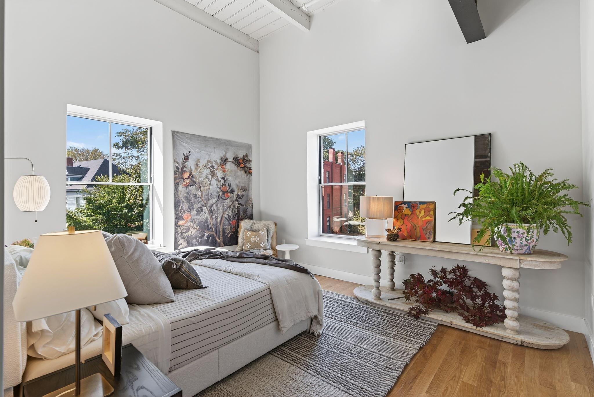 53 Carleton Street, 1