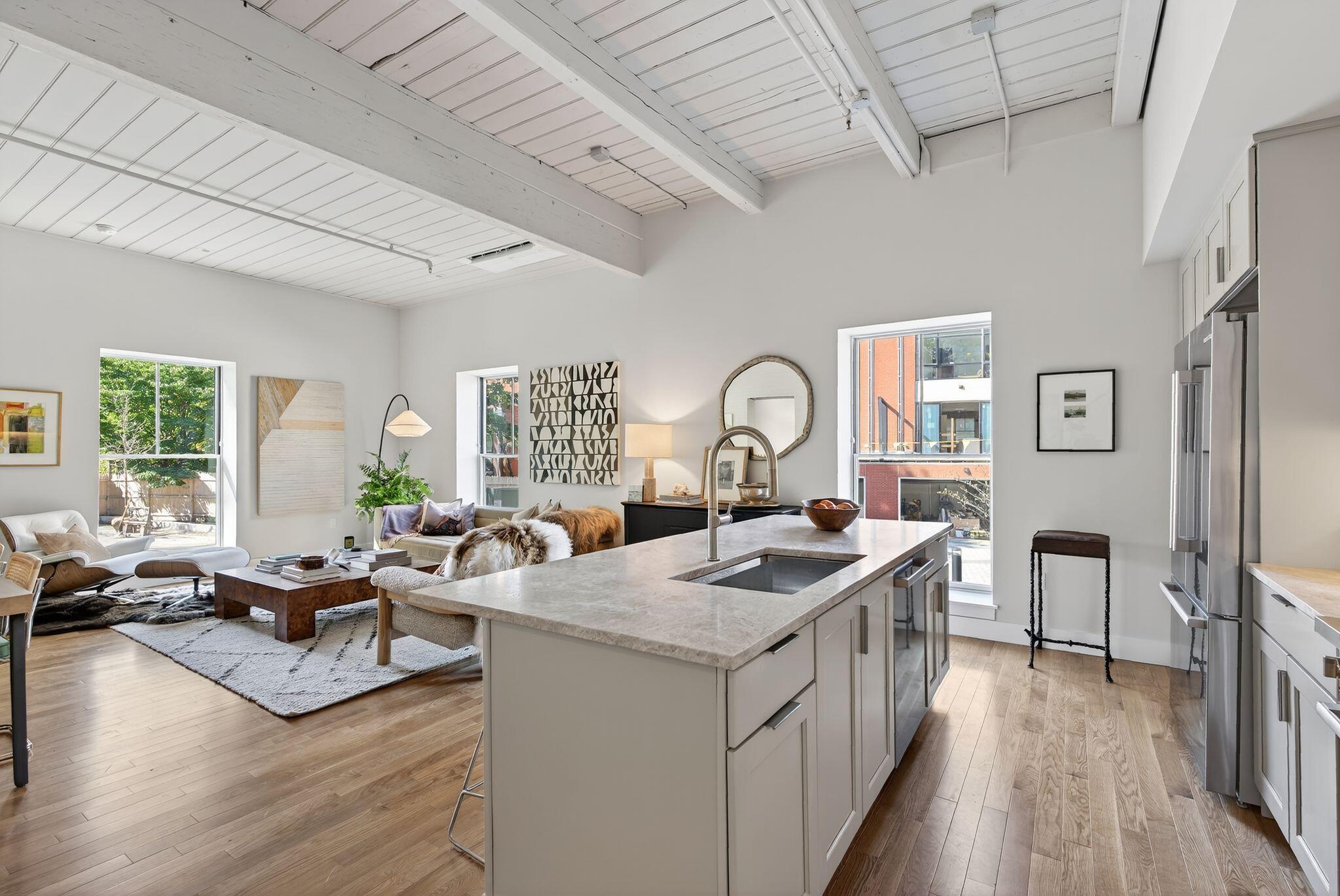 53 Carleton Street, 1