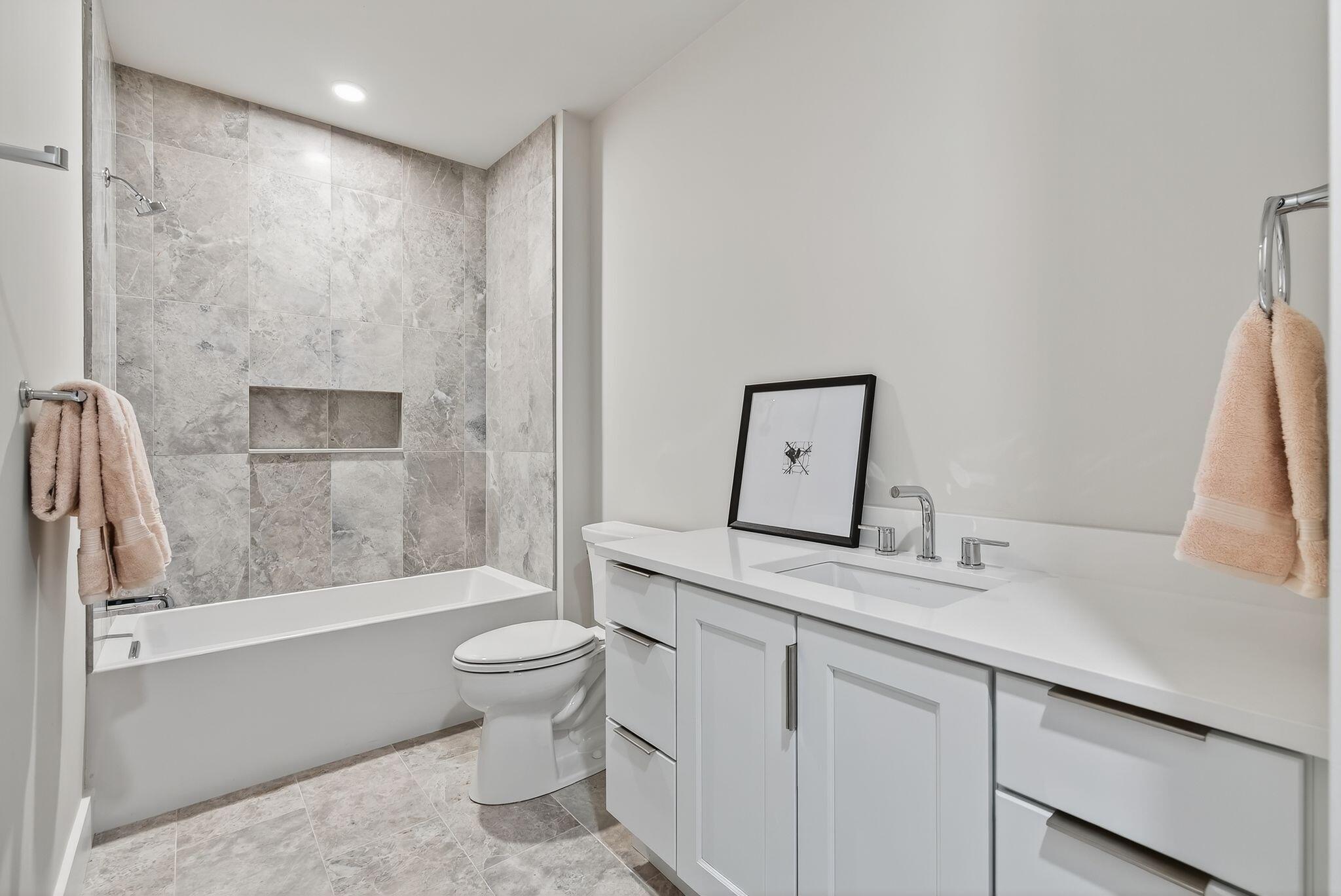 53 Carleton Street, 1