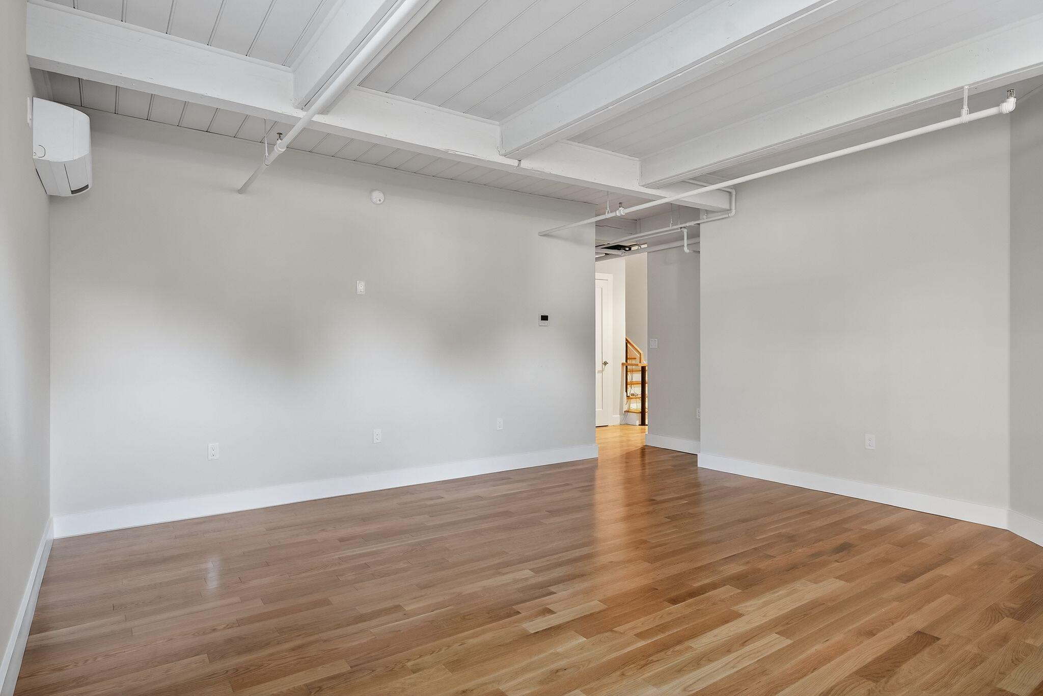 53 Carleton Street, 1