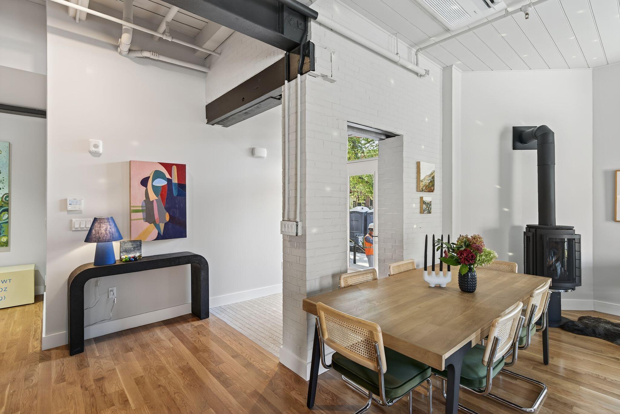 53 Carleton Street, 1