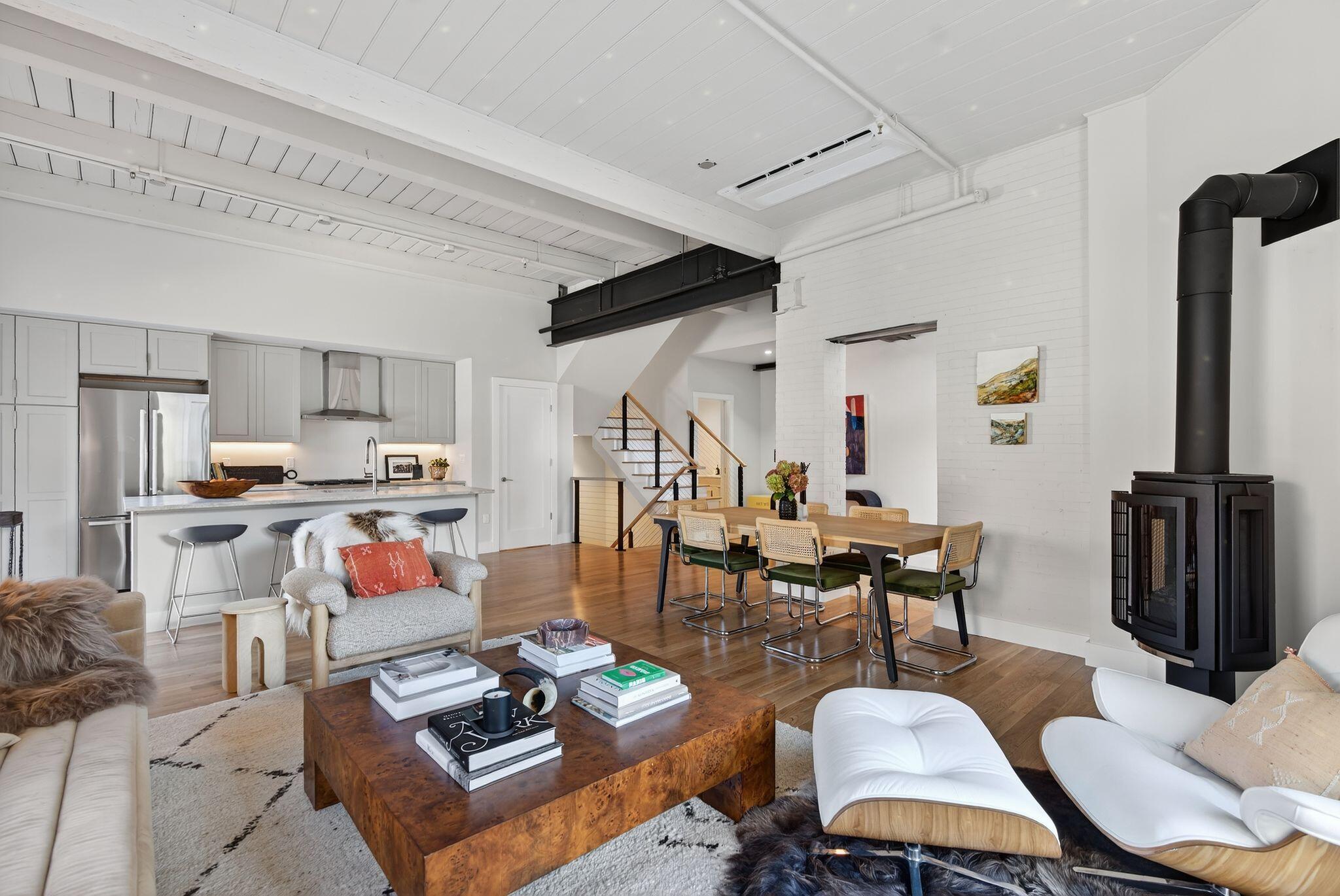 53 Carleton Street, 1