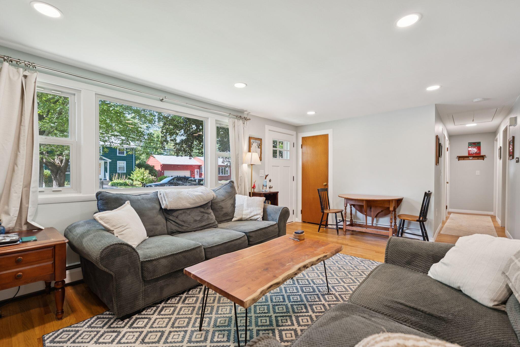 91 Coach Road