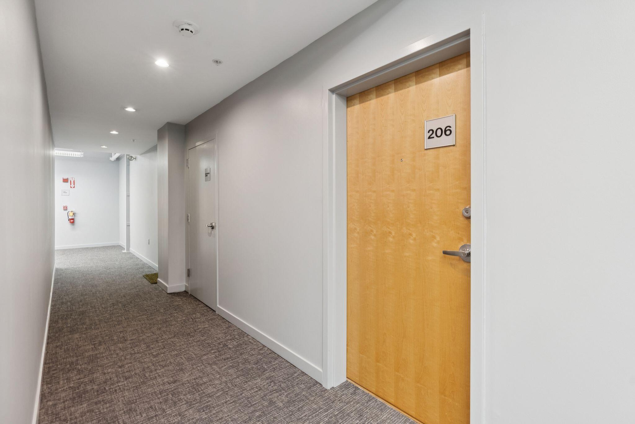 15 Brown Street, 206