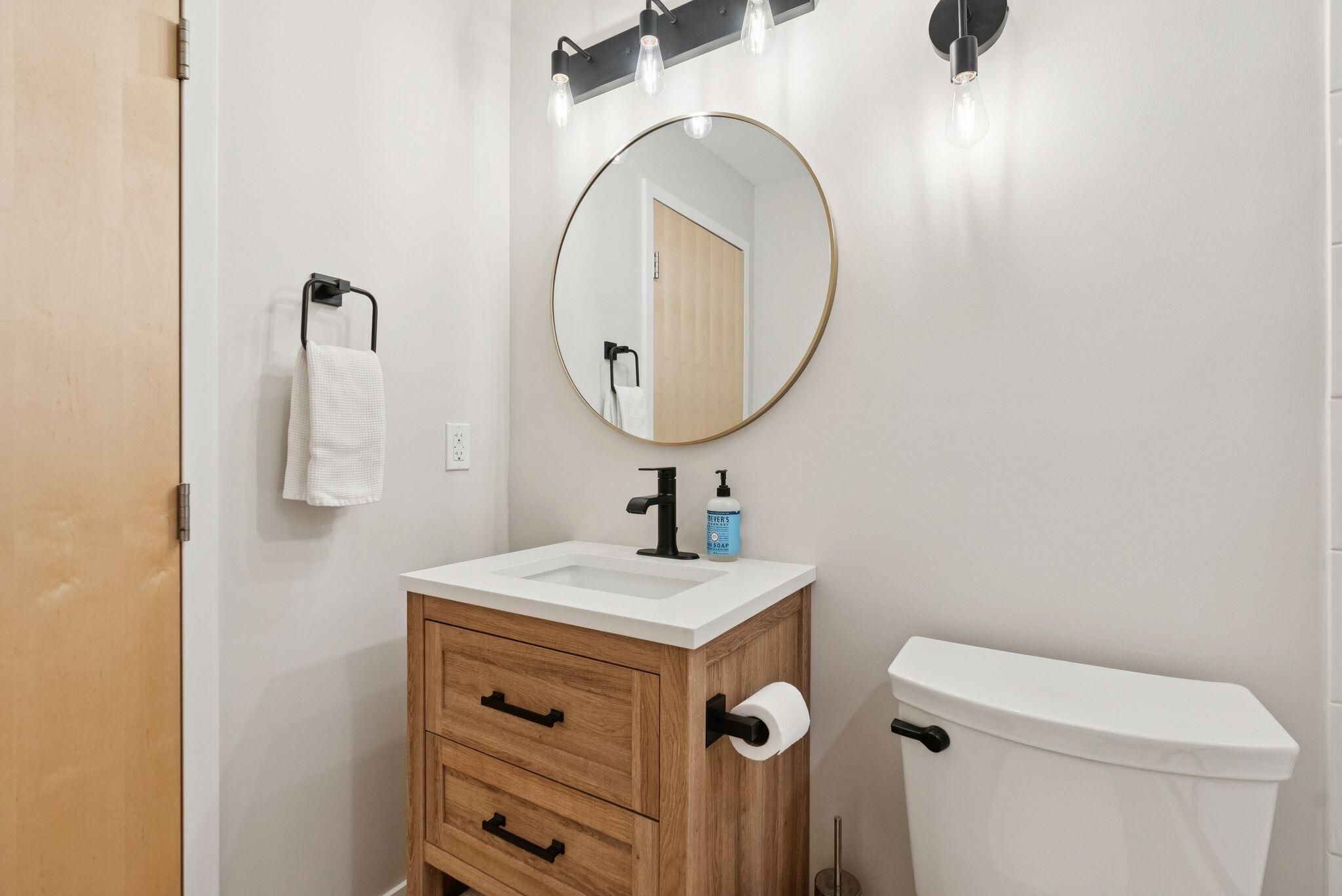 15 Brown Street, 206