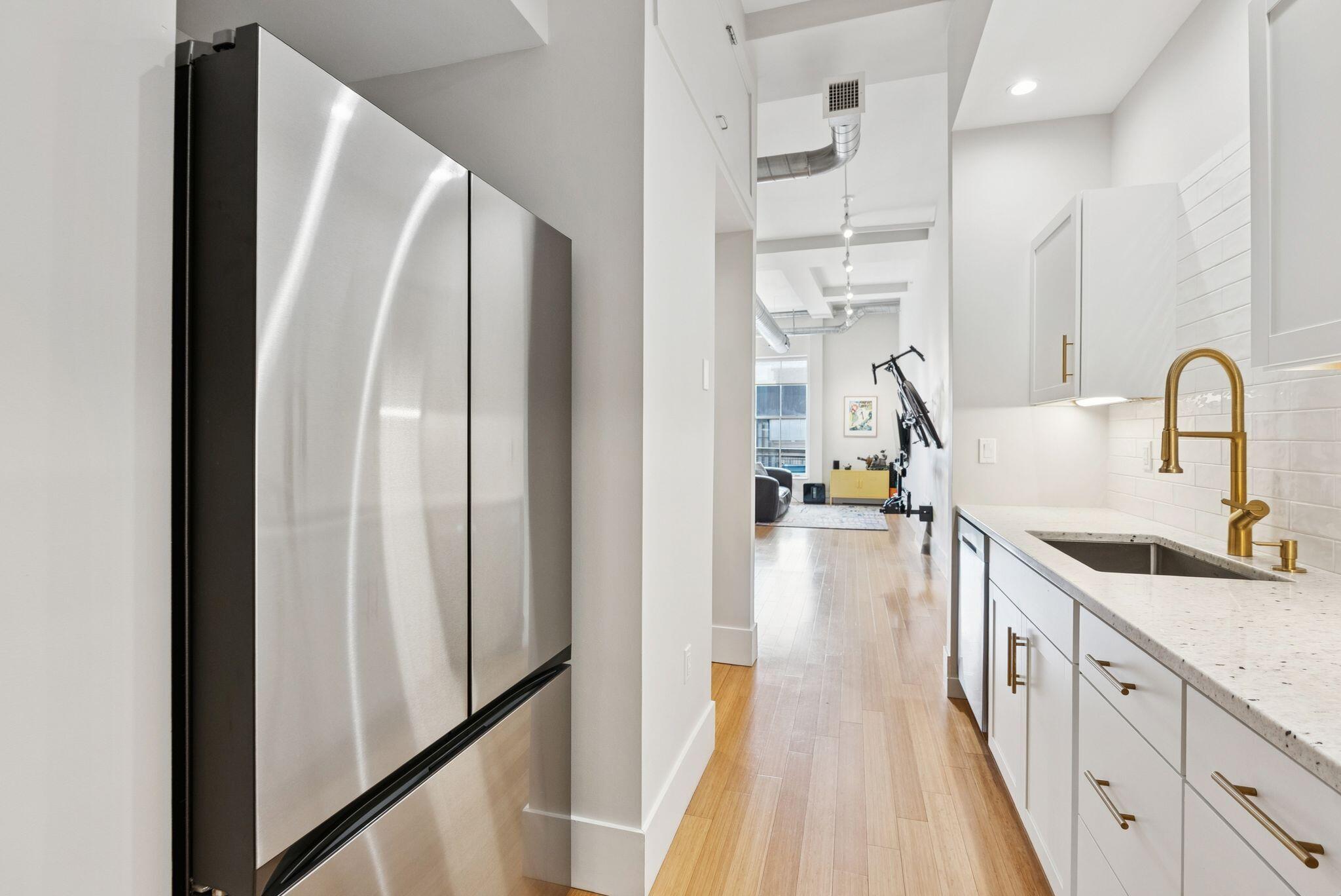 15 Brown Street, 206