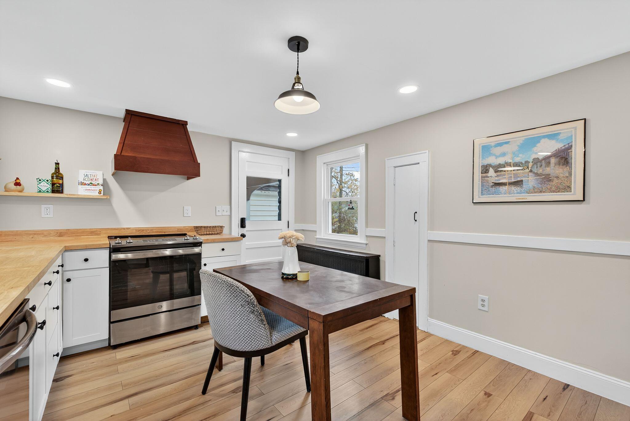 4 Fairview Street